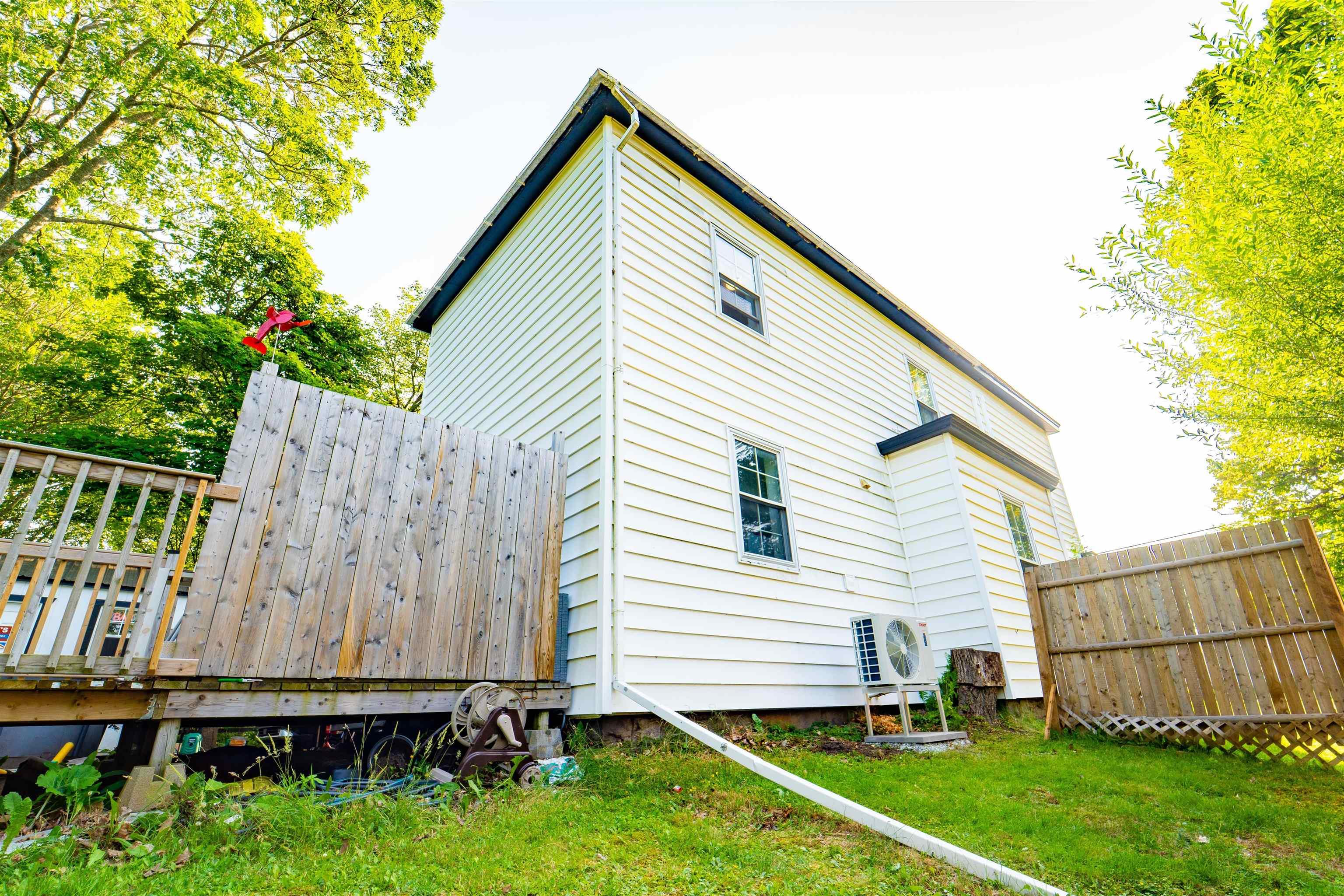 $429,900.00: 42 Victoria Street, Amherst