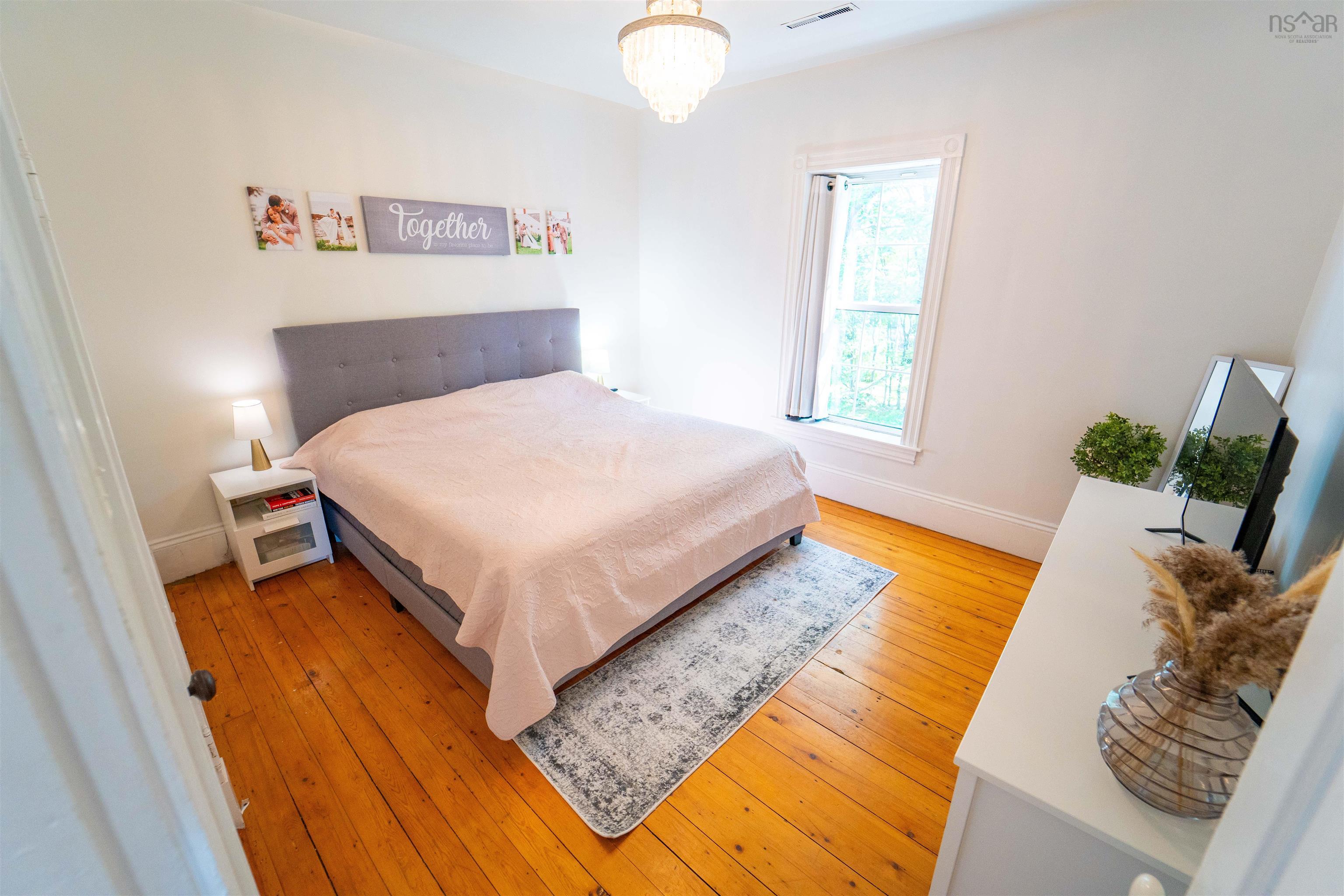 $429,900.00: 42 Victoria Street, Amherst