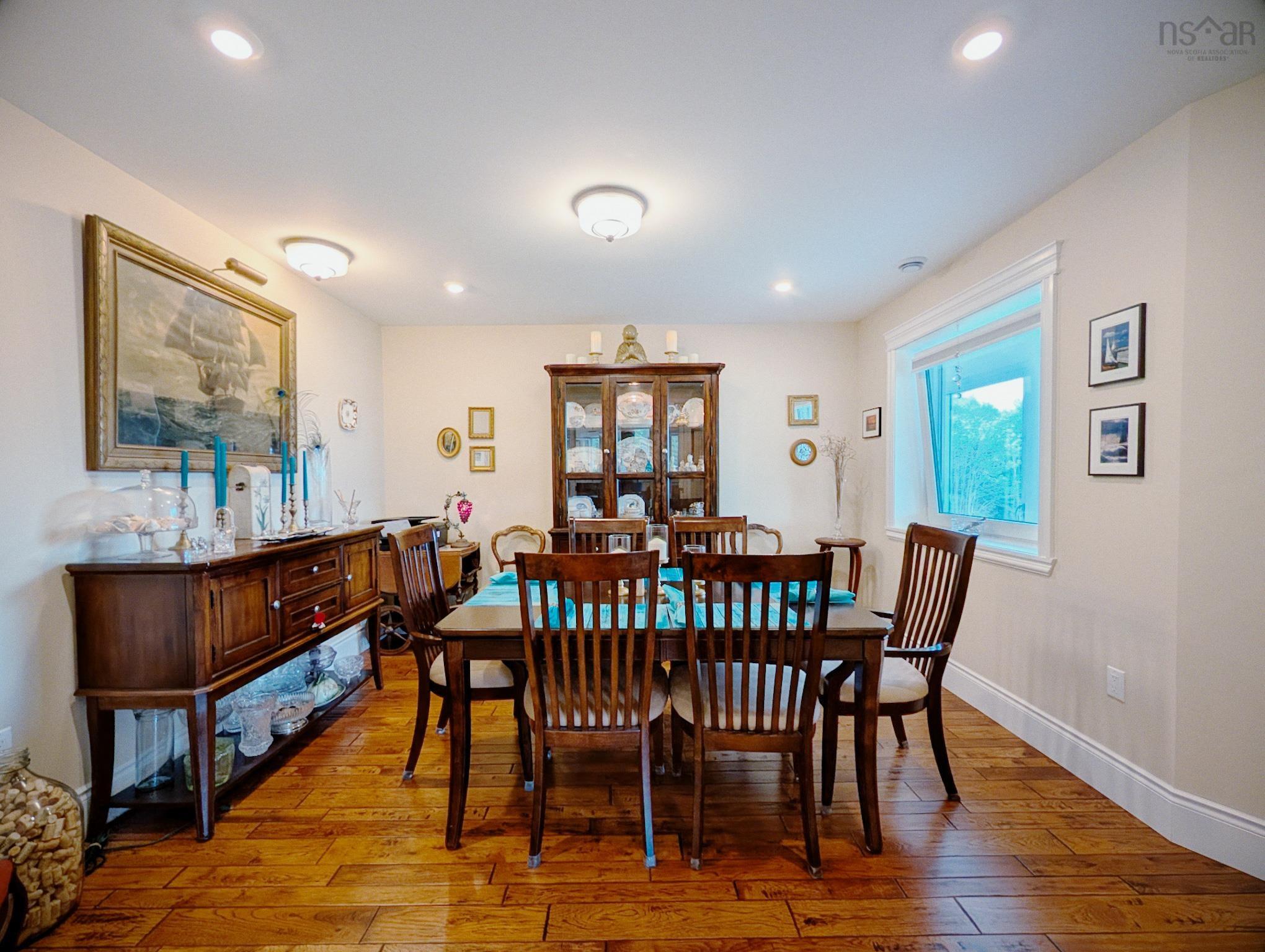 $1,499,000.00: 11637 Highway 16, Boylston