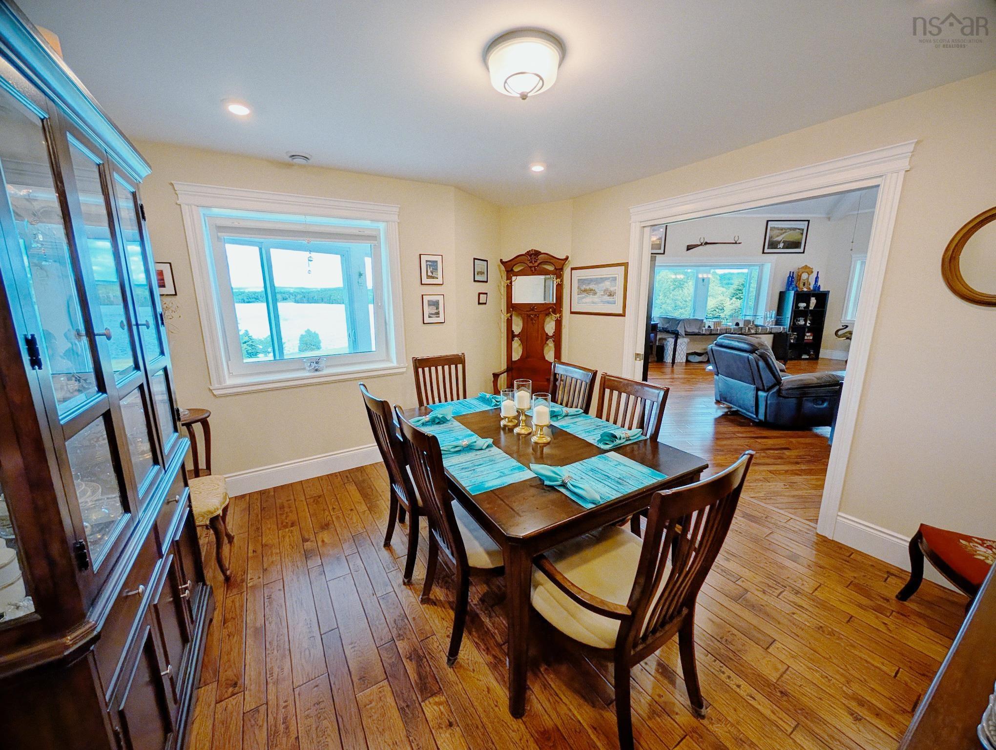 $1,499,000.00: 11637 Highway 16, Boylston