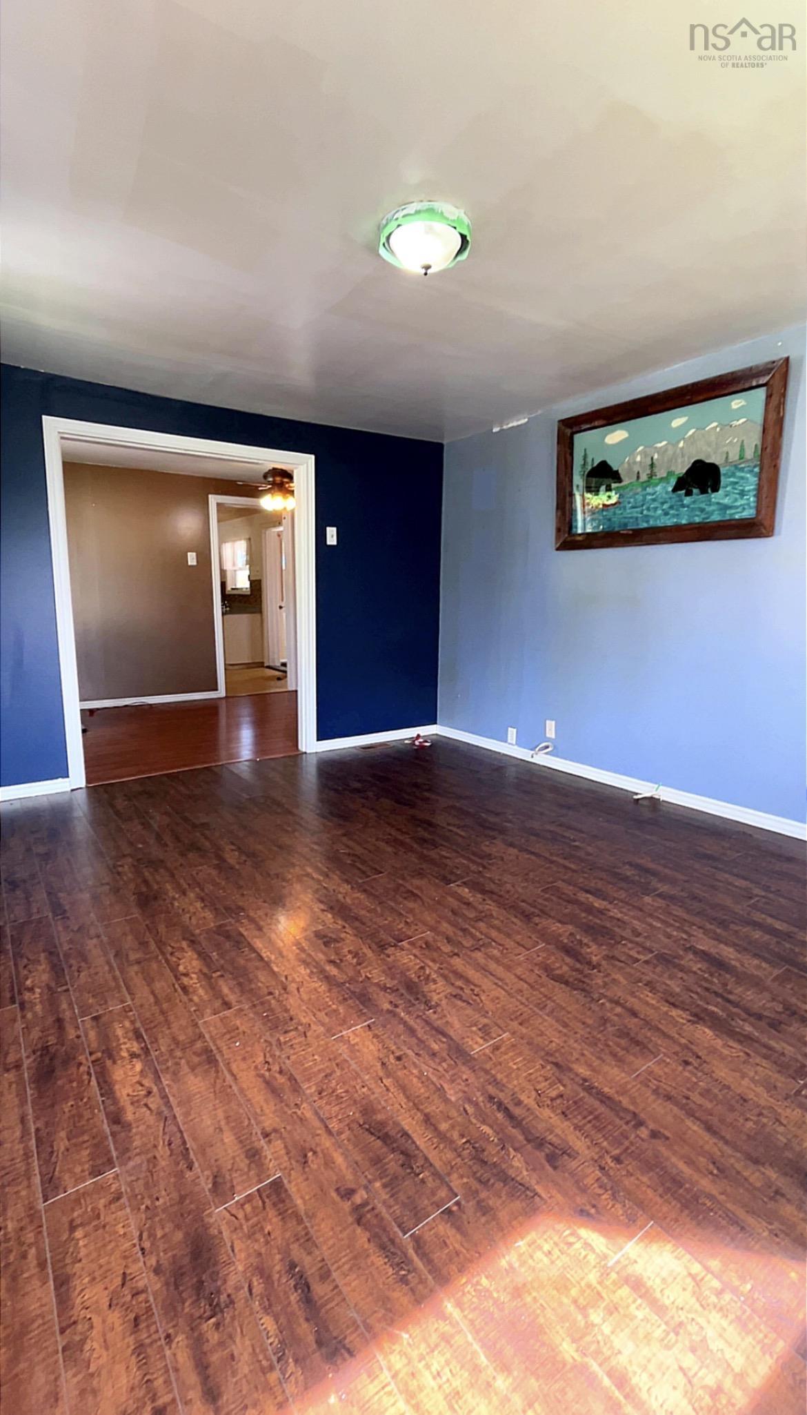 $165,000.00: 55 High Street, Plymouth