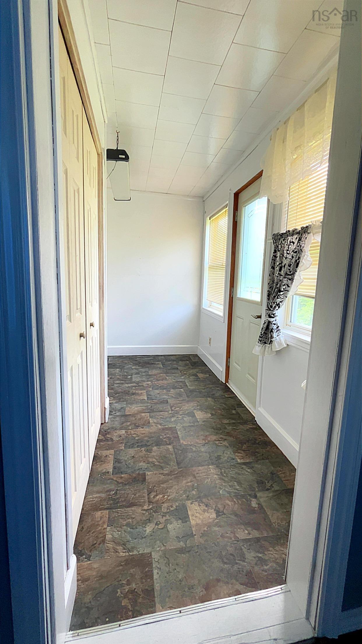 $165,000.00: 55 High Street, Plymouth
