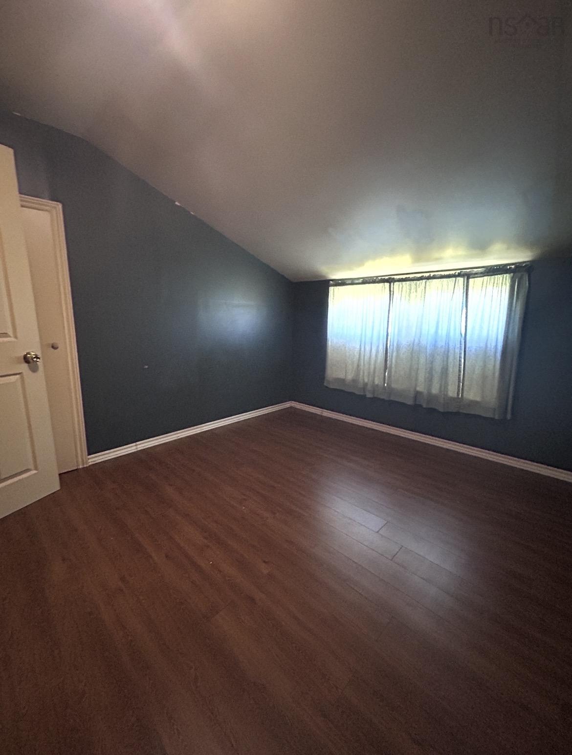 $165,000.00: 55 High Street, Plymouth