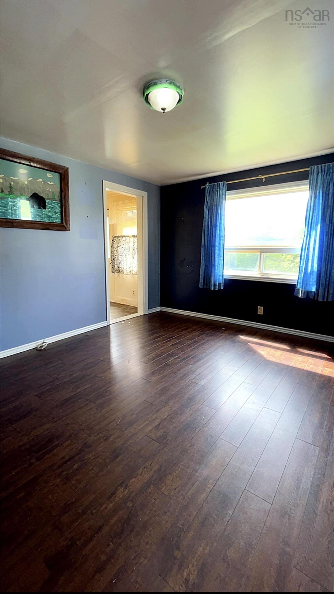 $165,000.00: 55 High Street, Plymouth