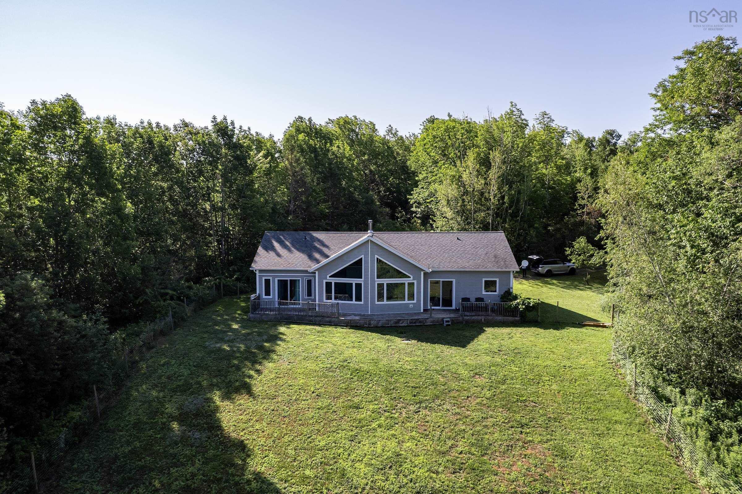 $492,500.00: 7709 Highway 201, South Williamston