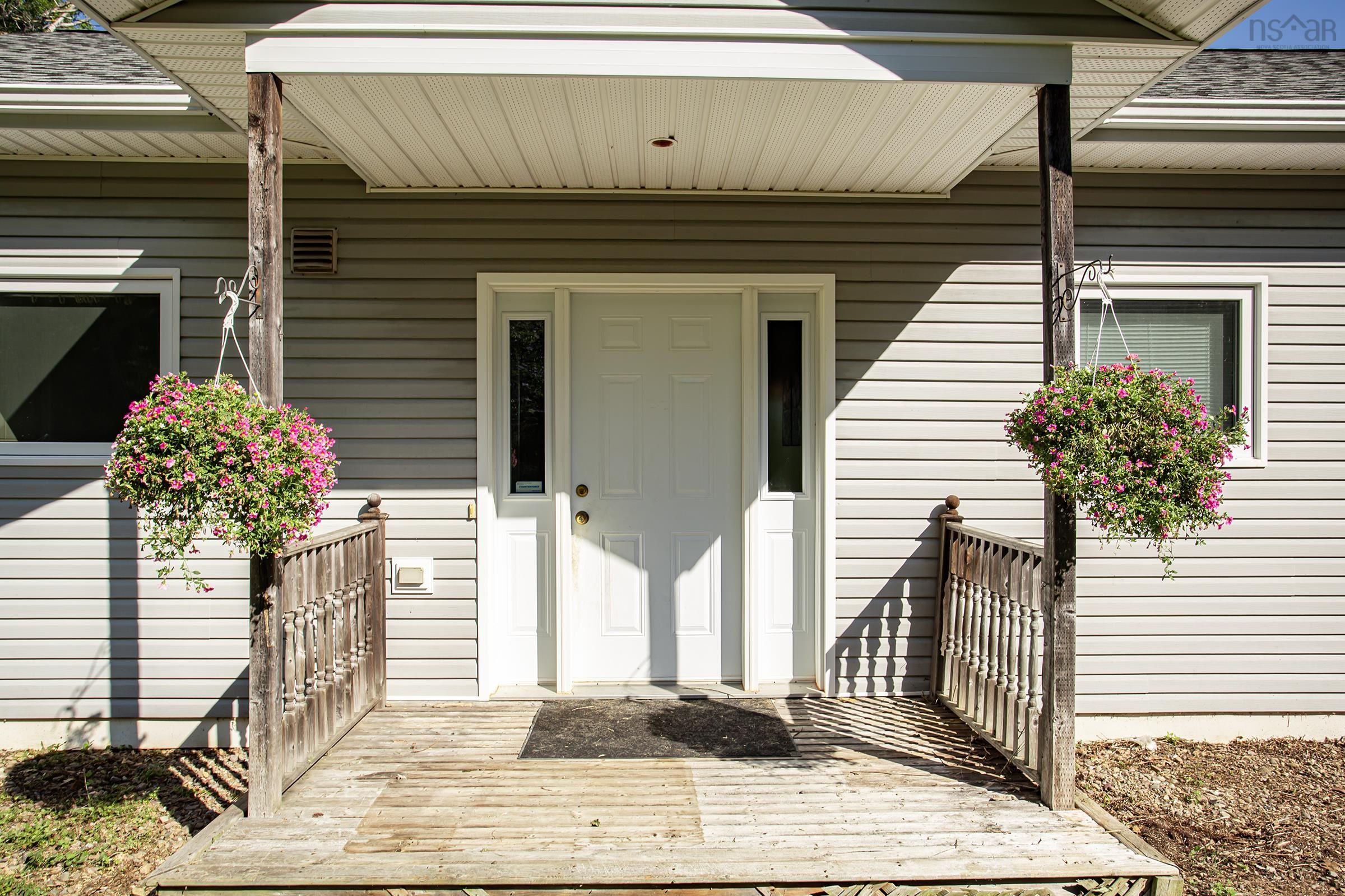 $492,500.00: 7709 Highway 201, South Williamston