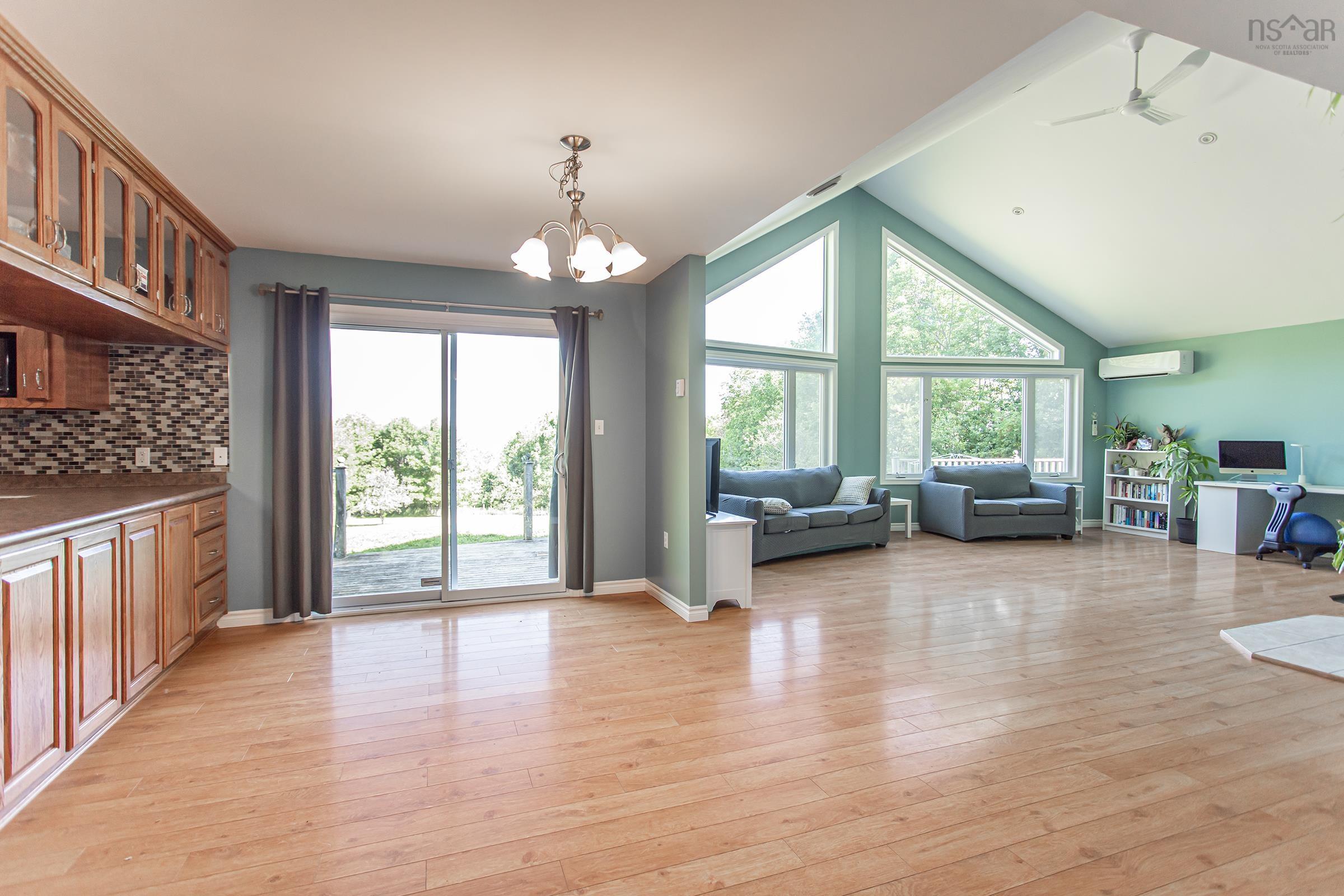 $492,500.00: 7709 Highway 201, South Williamston