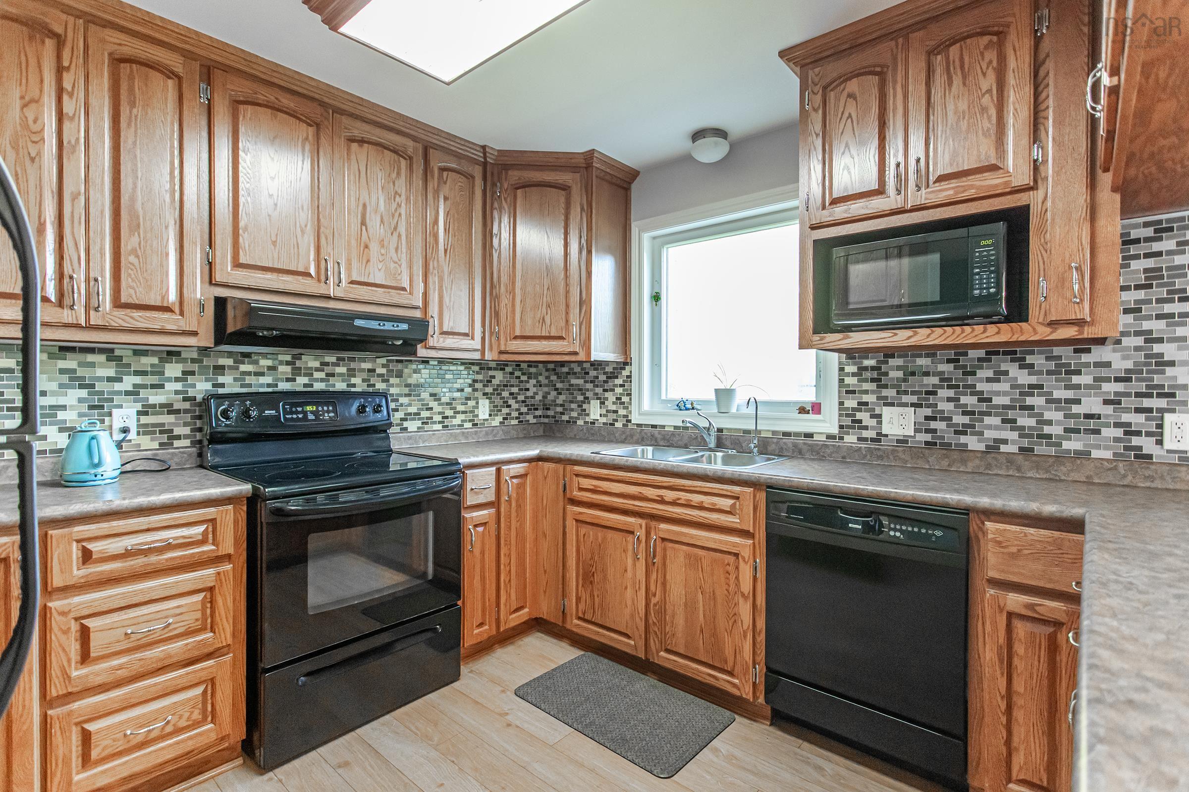 $492,500.00: 7709 Highway 201, South Williamston