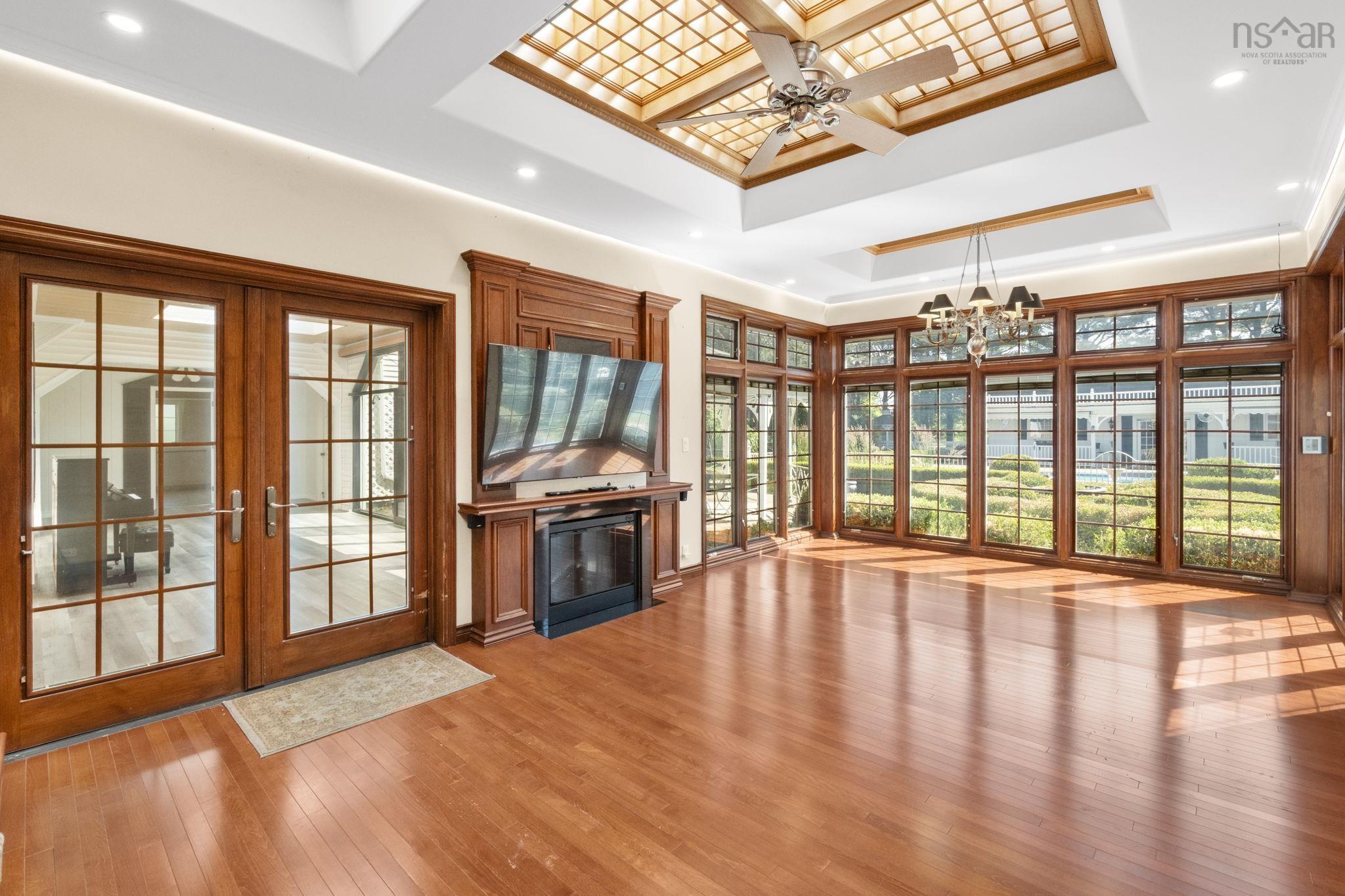 $1,250,000.00: 45 Longworth Avenue, Truro