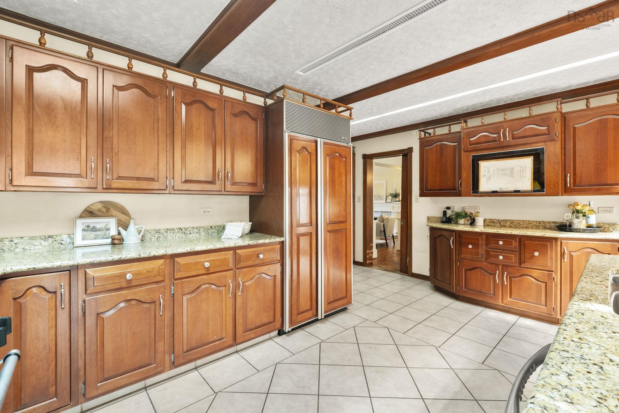 $1,250,000.00: 45 Longworth Avenue, Truro