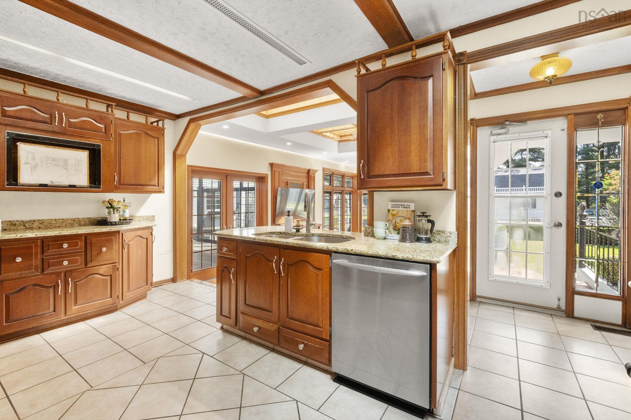 $1,250,000.00: 45 Longworth Avenue, Truro