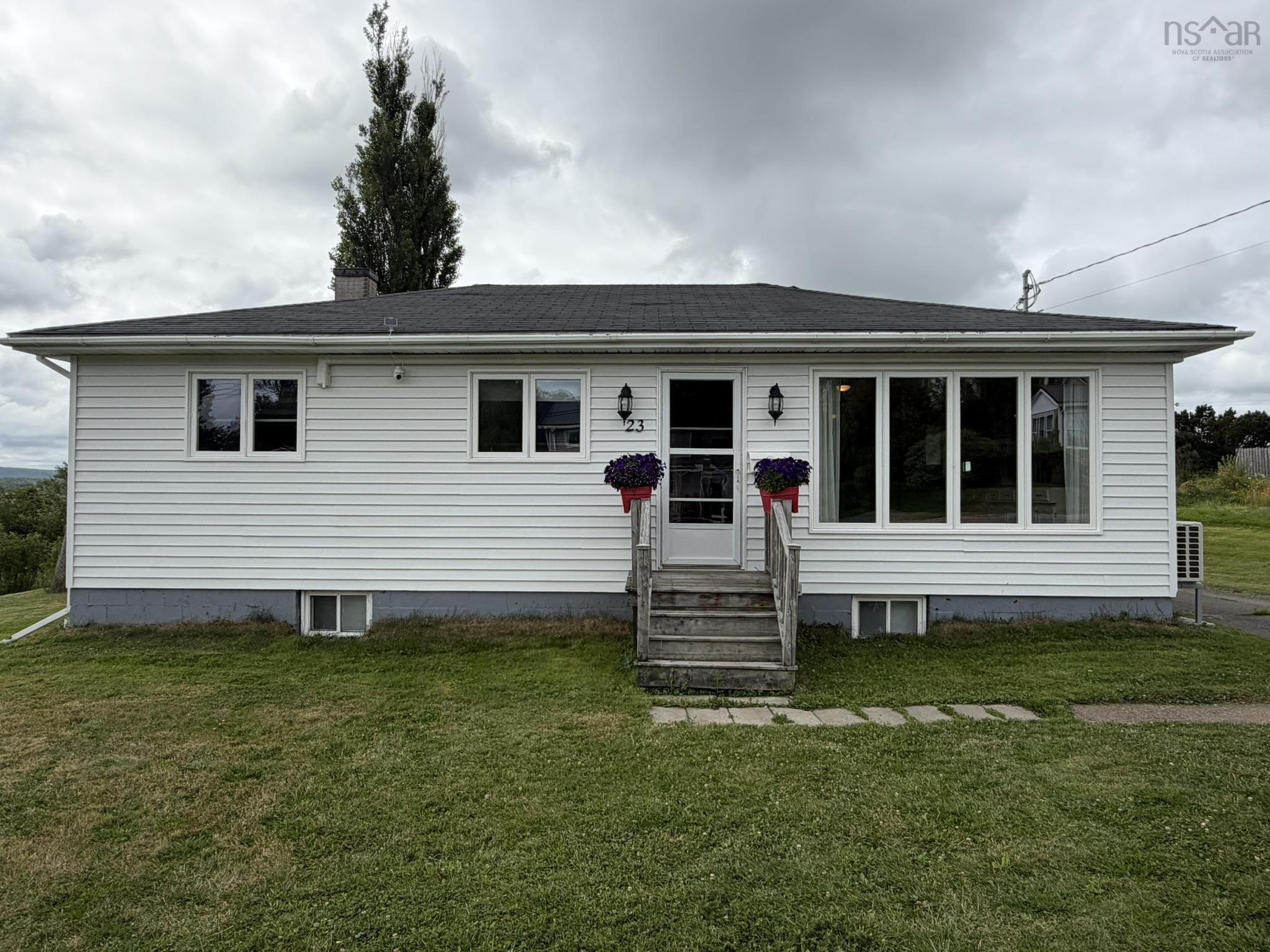 $329,000.00: 23 Marie Street, Stellarton
