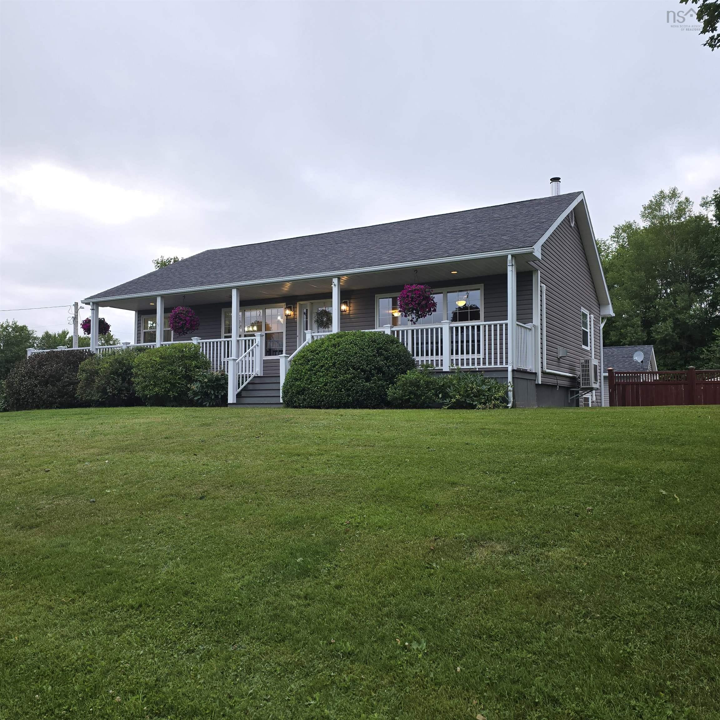 $545,000.00: 263 Old Pinevale Road, Pinevale