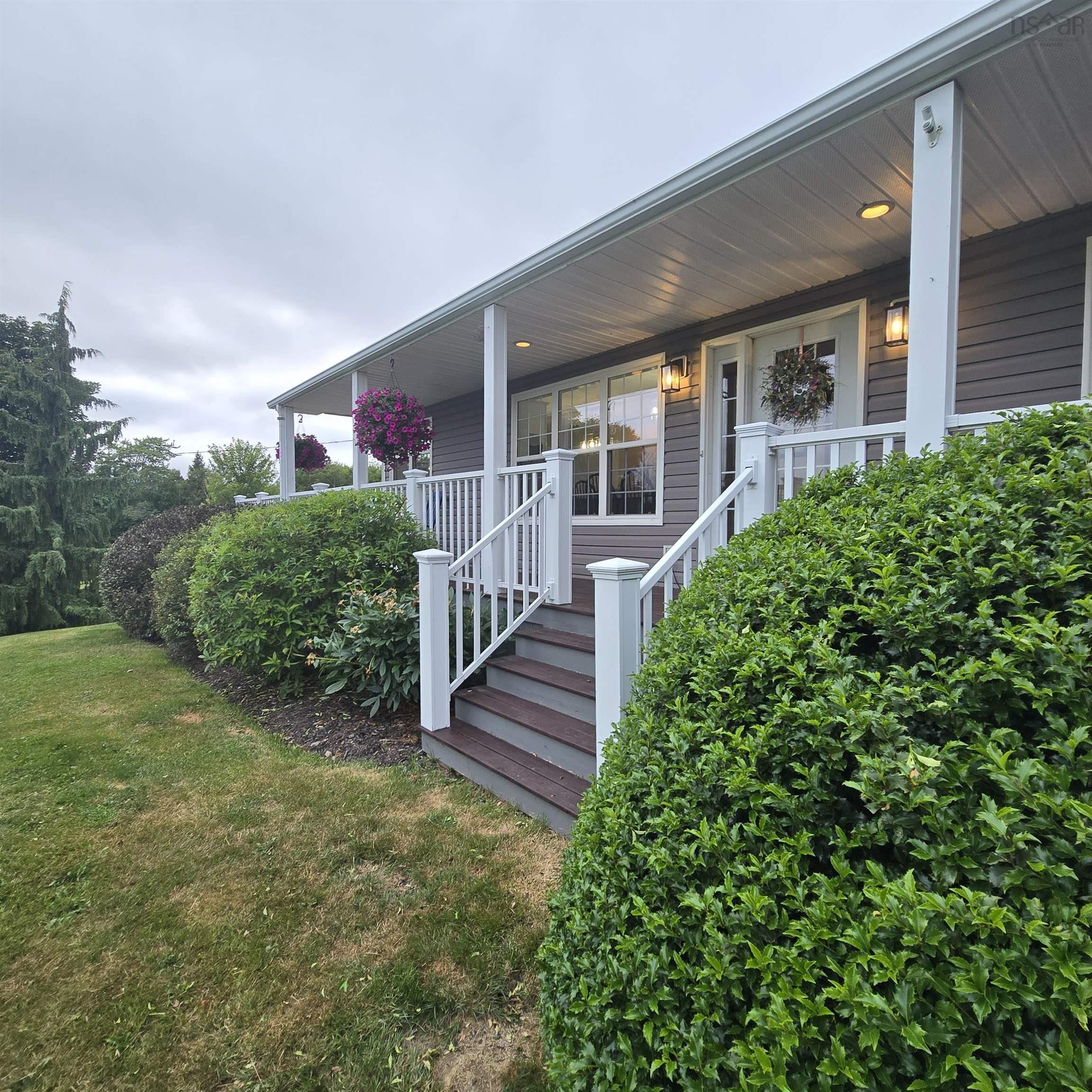$545,000.00: 263 Old Pinevale Road, Pinevale