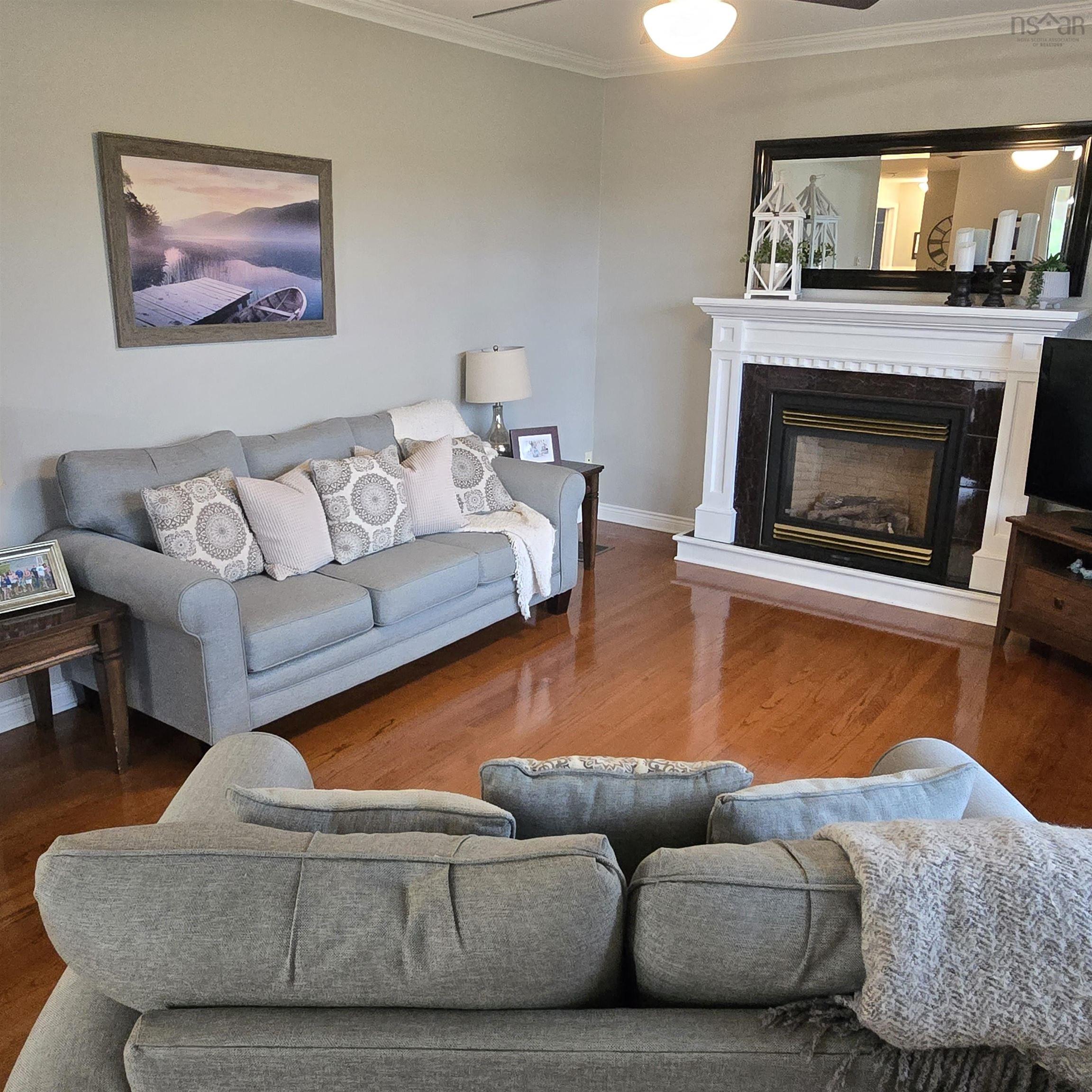 $545,000.00: 263 Old Pinevale Road, Pinevale