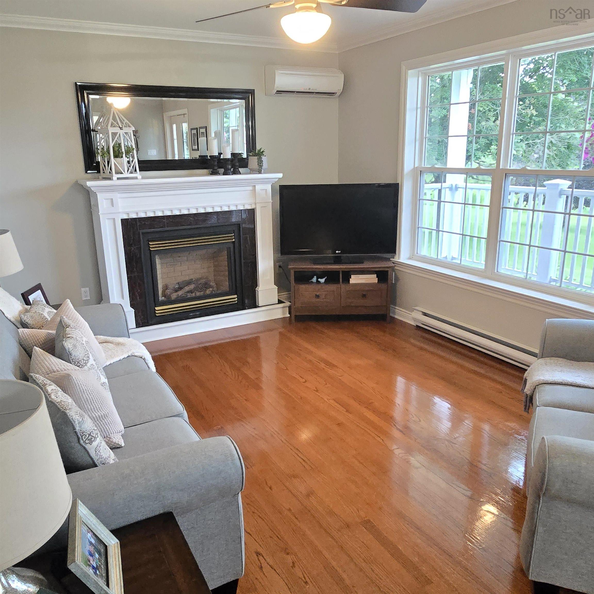 $545,000.00: 263 Old Pinevale Road, Pinevale