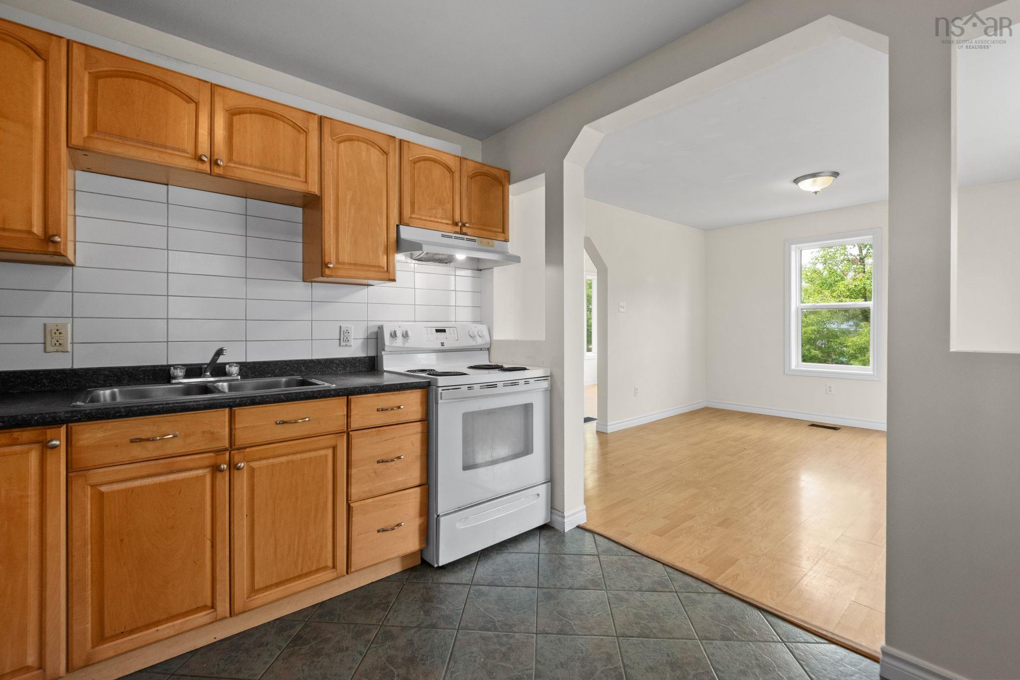 $385,000.00: 219 George Street, Stewiacke