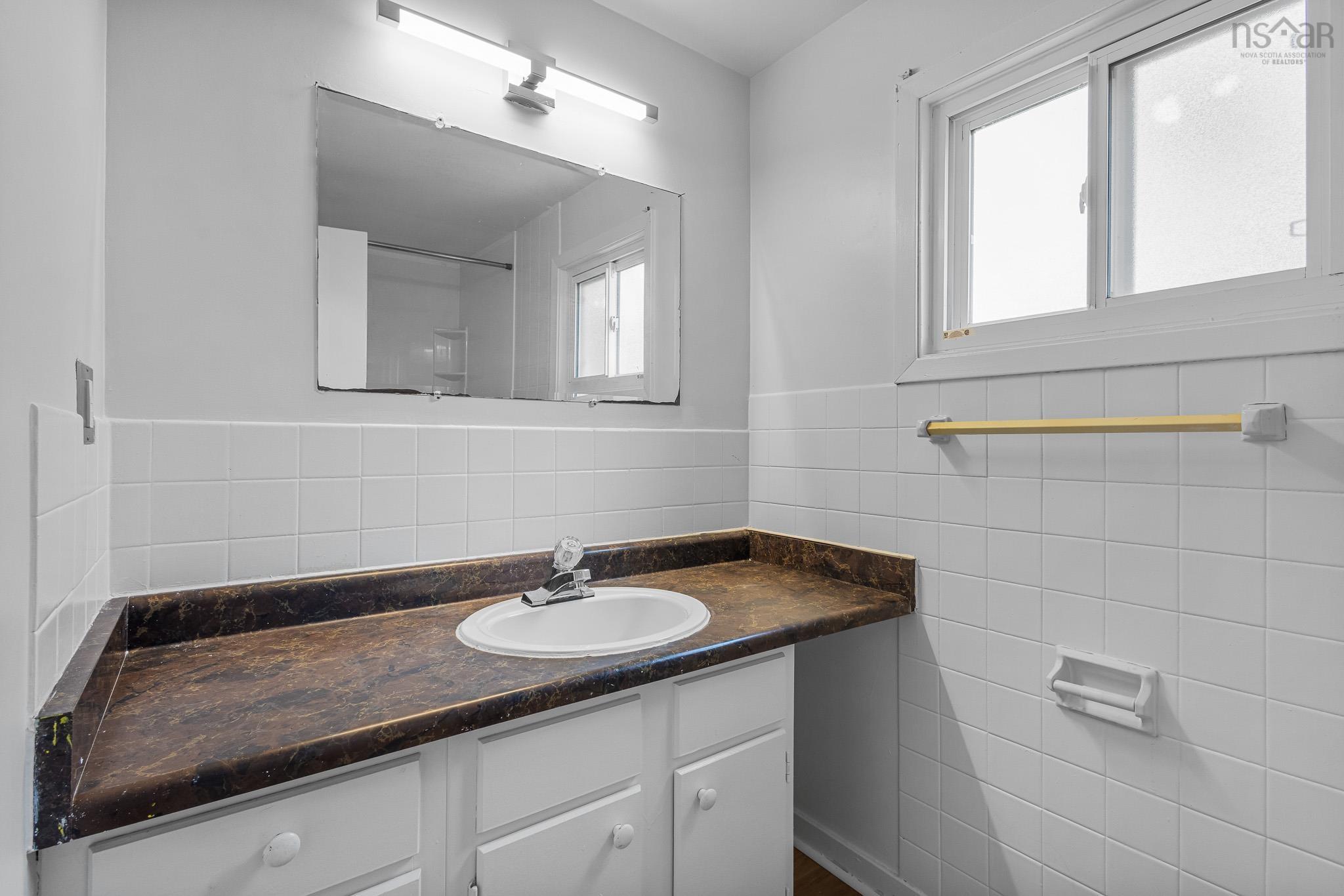 5/5a Marilyn Drive, Dartmouth, NS (MLS 202618891)