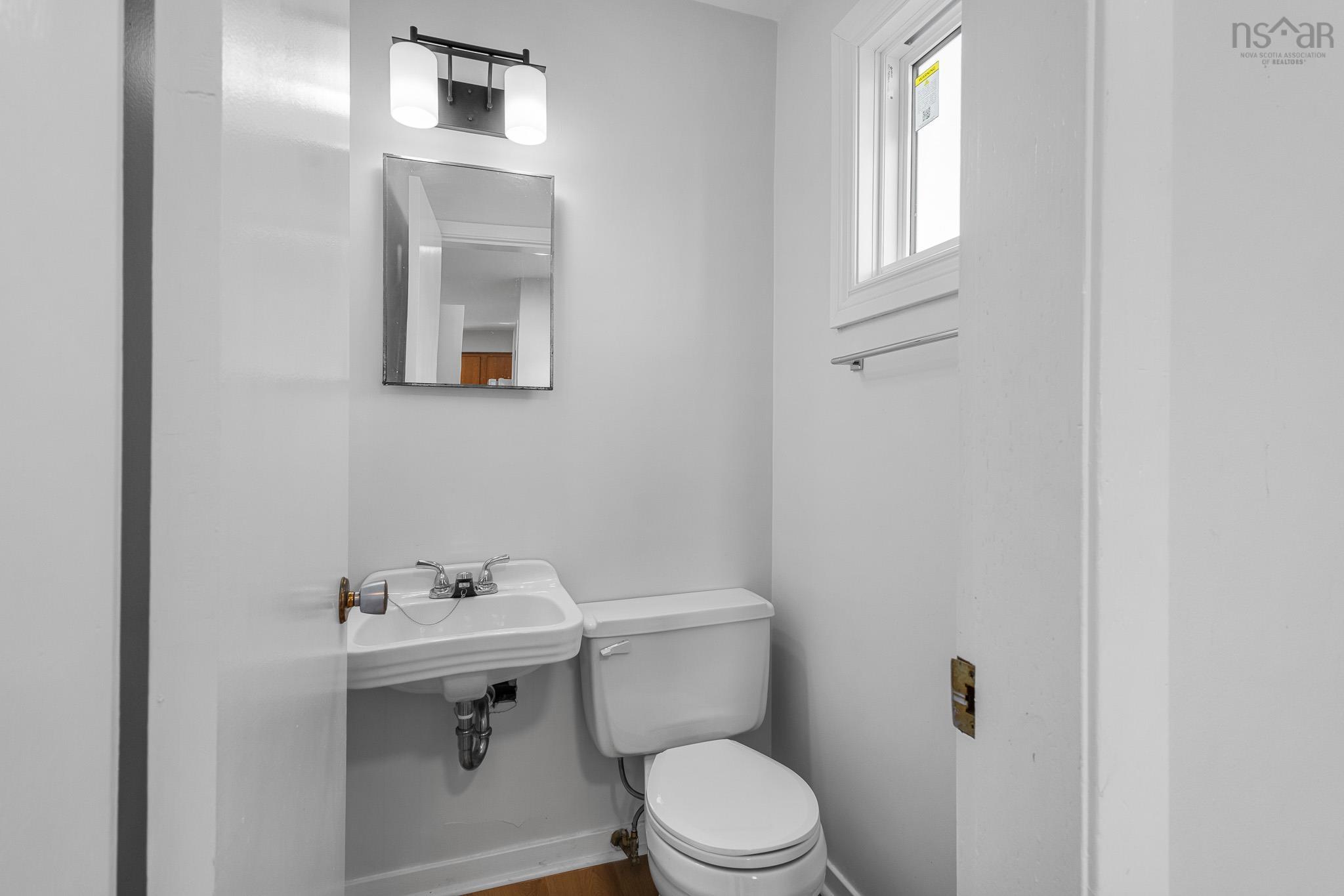 5/5a Marilyn Drive, Dartmouth, NS (MLS 202618891)