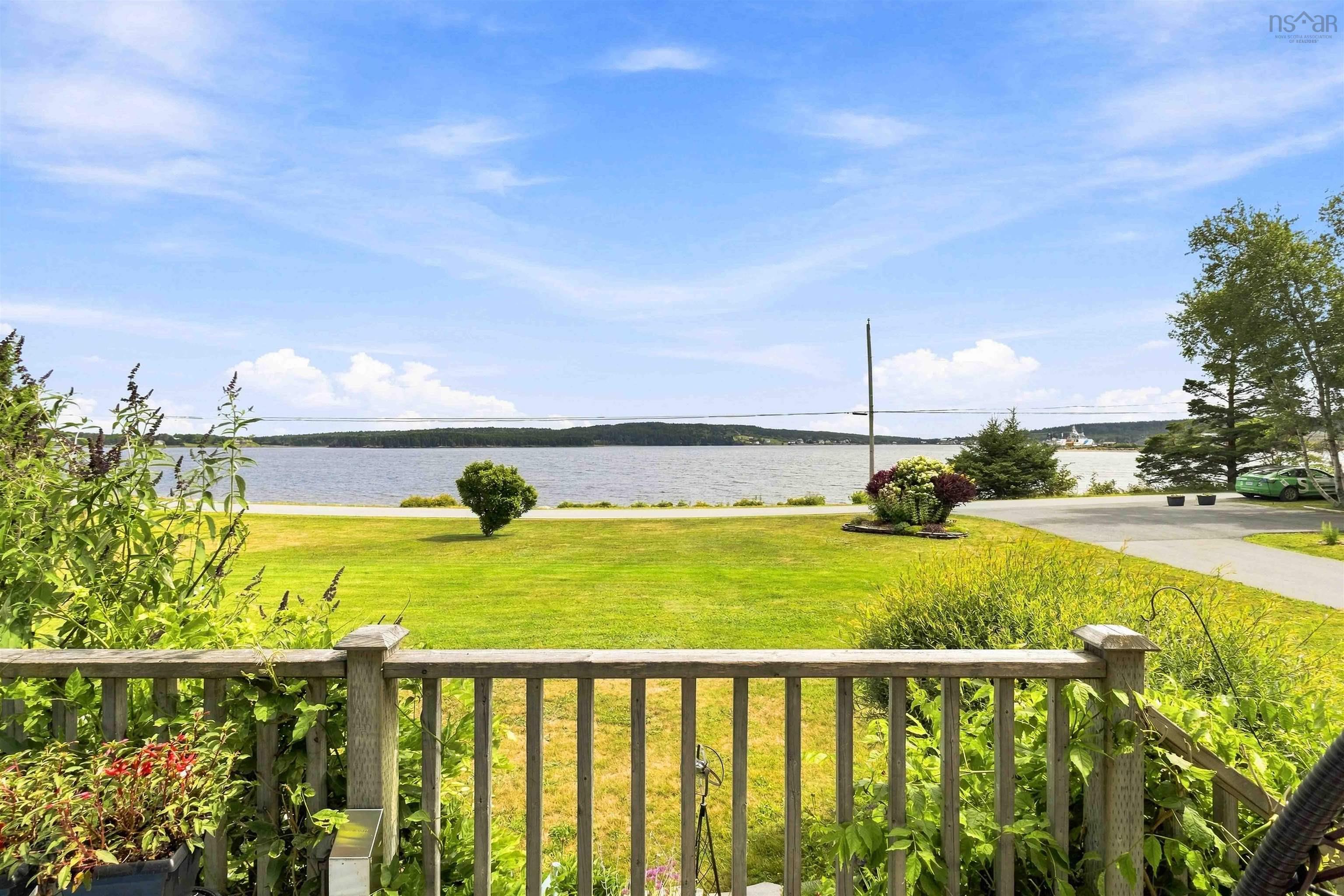 $674,900.00: 78 Fort Point Road, Lahave