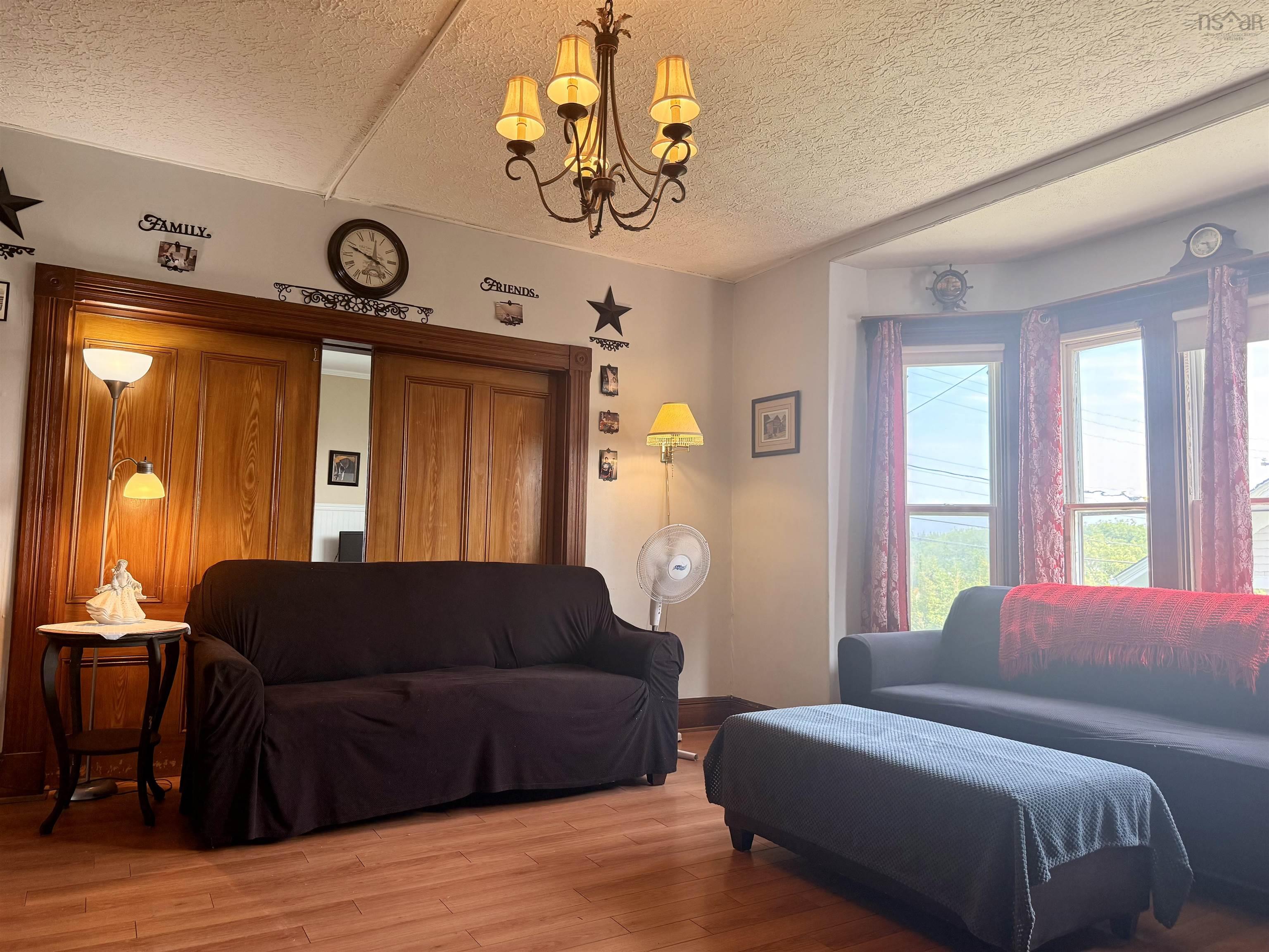 $399,000.00: 19 Crest Street Street, Lockeport