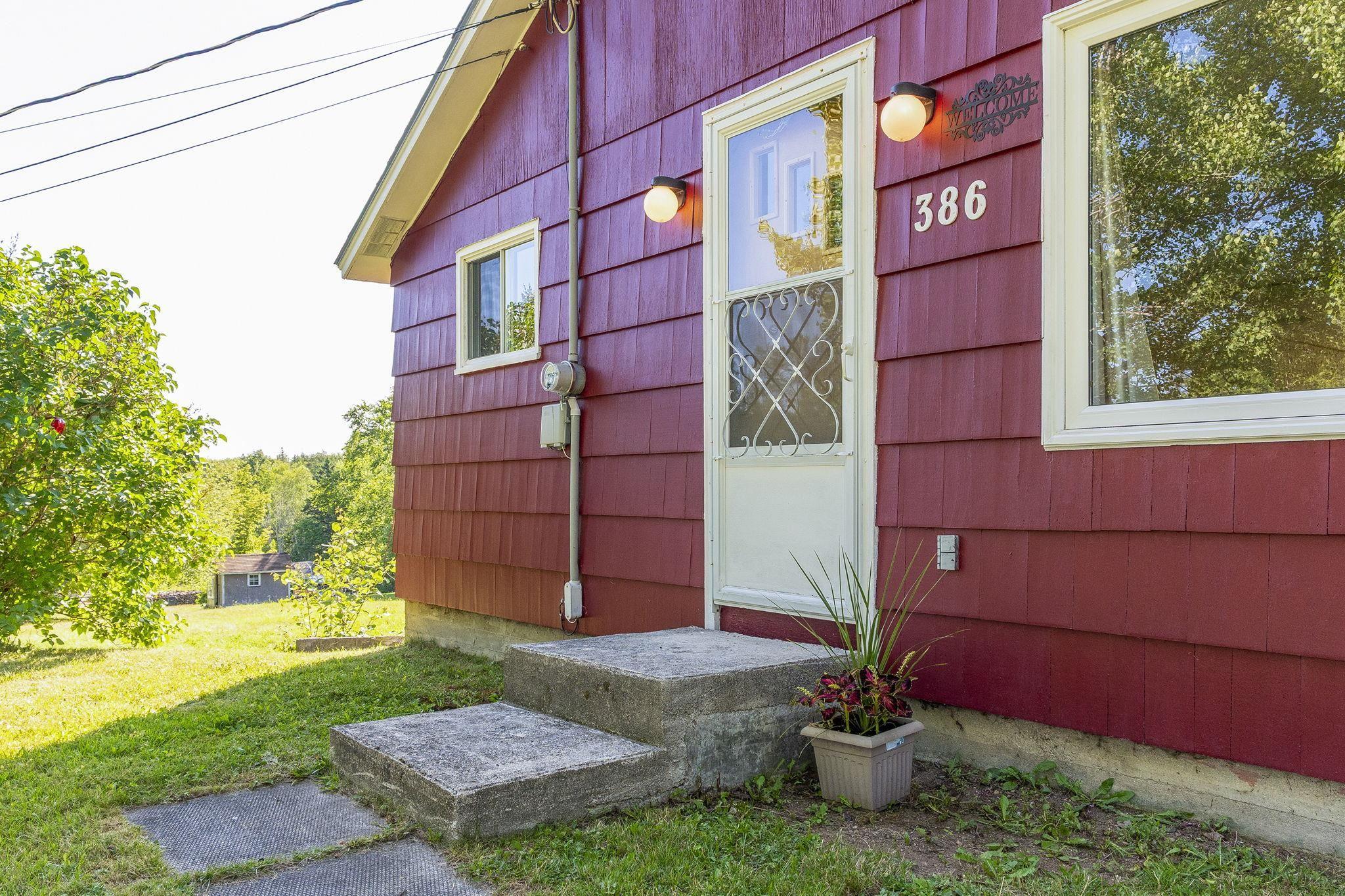 $325,000.00: 386 Greenland Road, Greenland