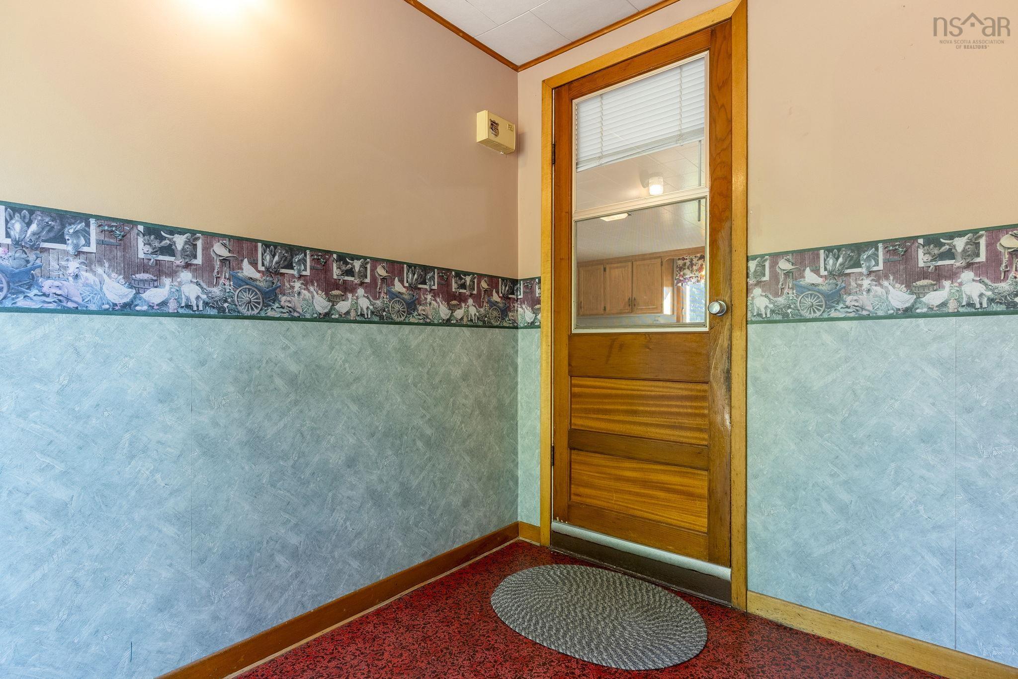 $325,000.00: 386 Greenland Road, Greenland