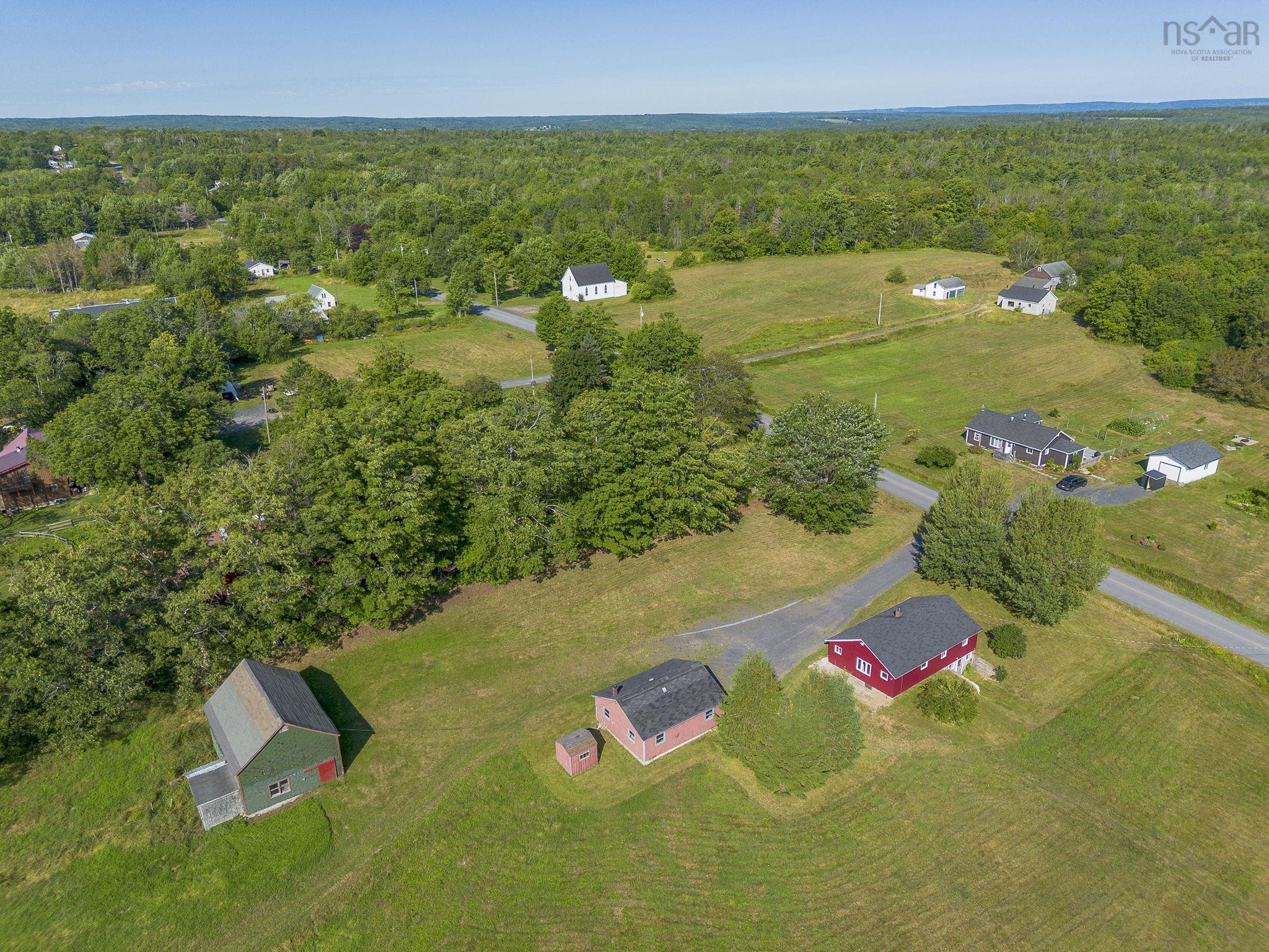 $325,000.00: 386 Greenland Road, Greenland