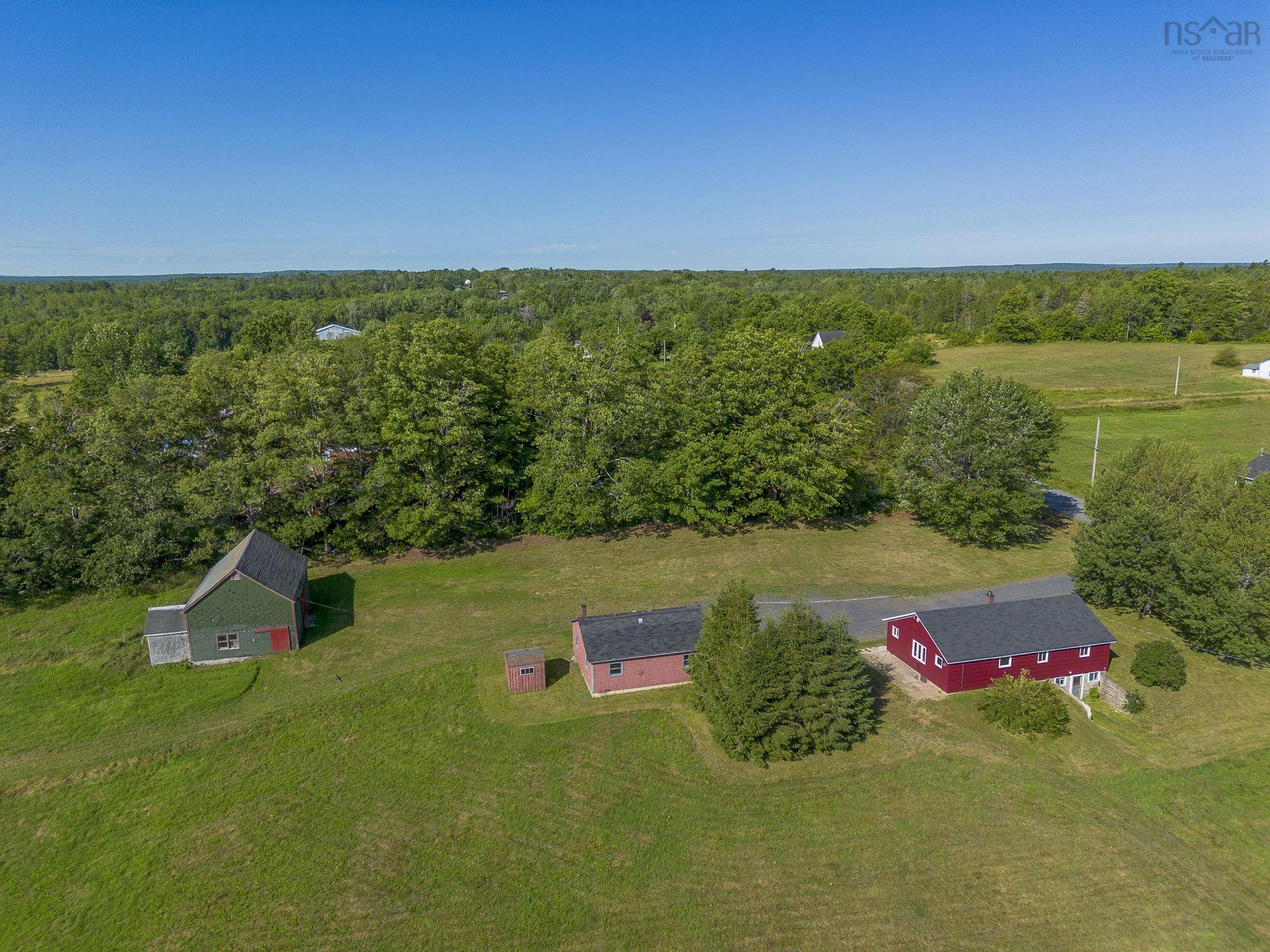 $325,000.00: 386 Greenland Road, Greenland