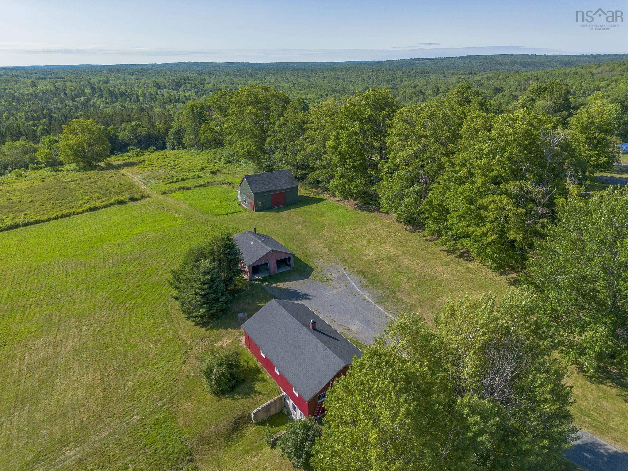 $325,000.00: 386 Greenland Road, Greenland