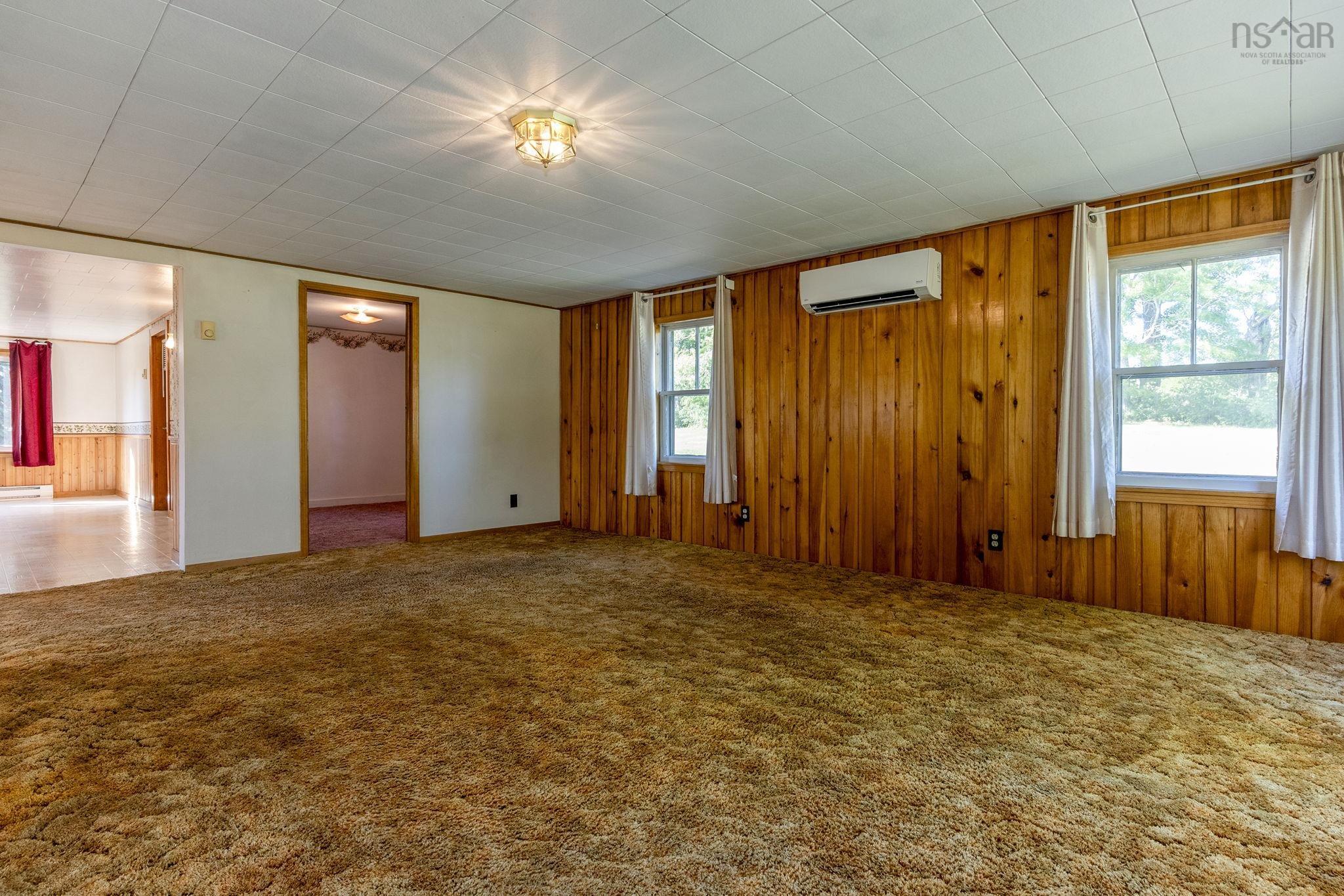 $325,000.00: 386 Greenland Road, Greenland
