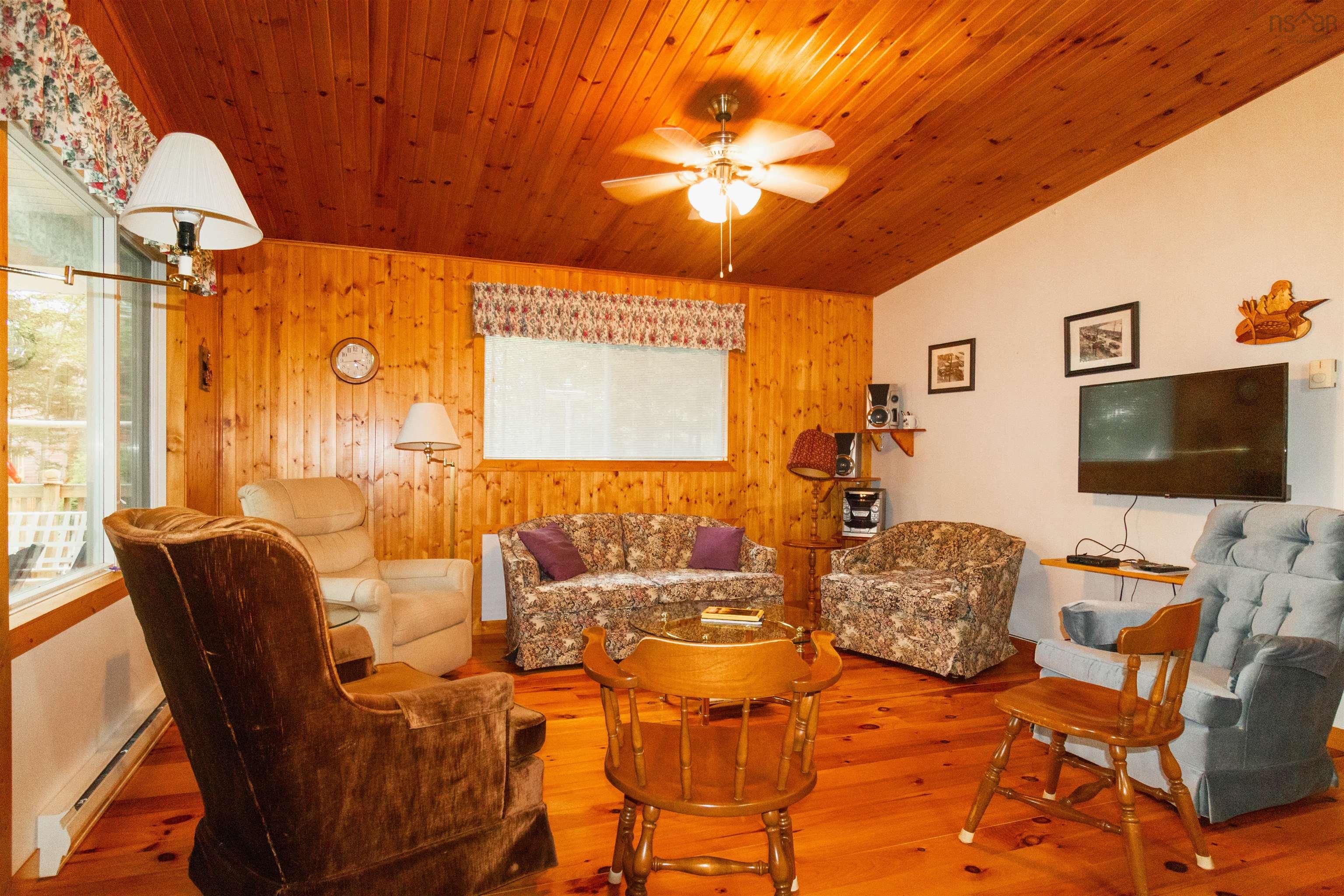 $450,000.00: 188 Douglaswood Drive, Mount Uniacke