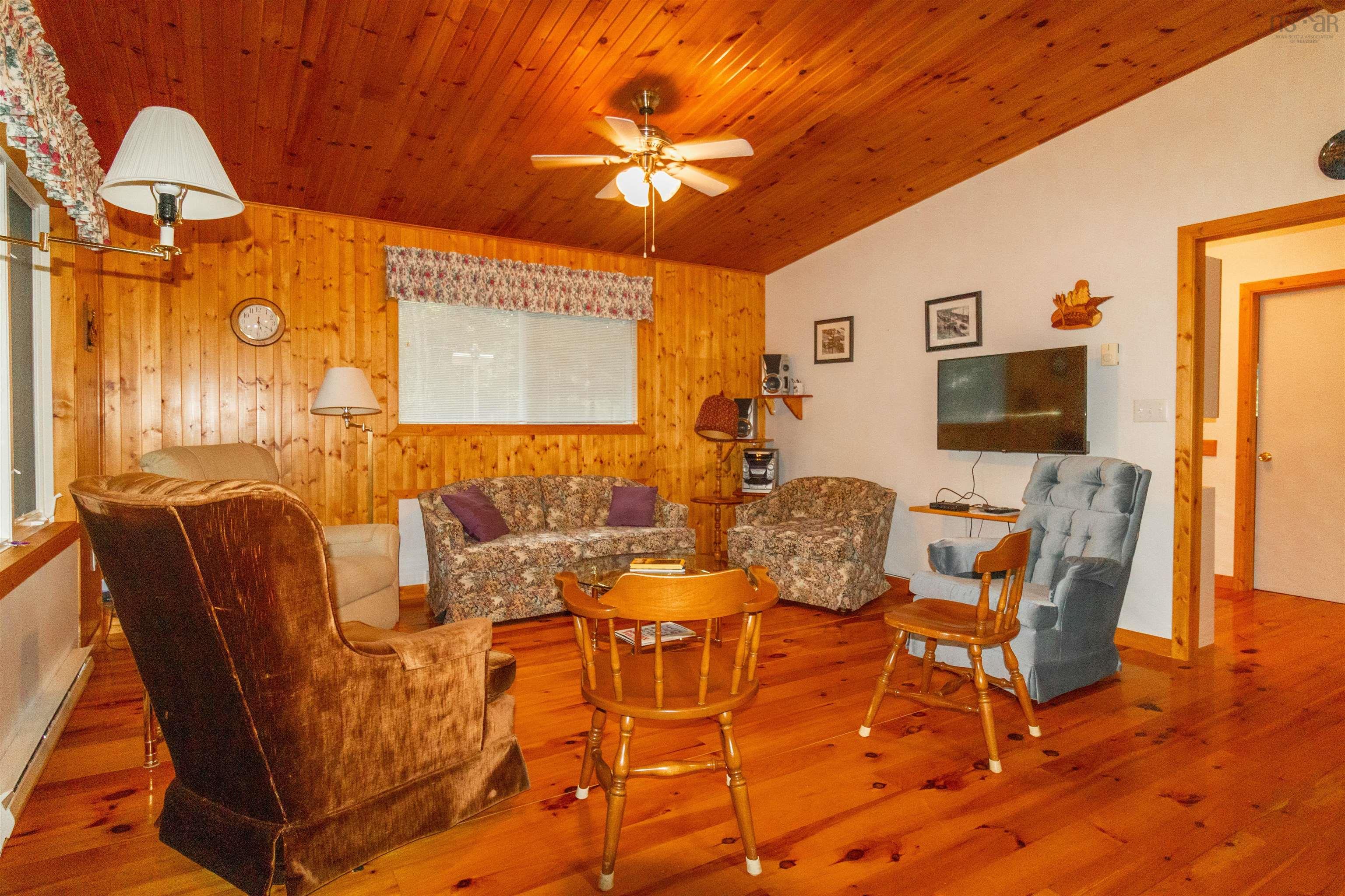 $450,000.00: 188 Douglaswood Drive, Mount Uniacke