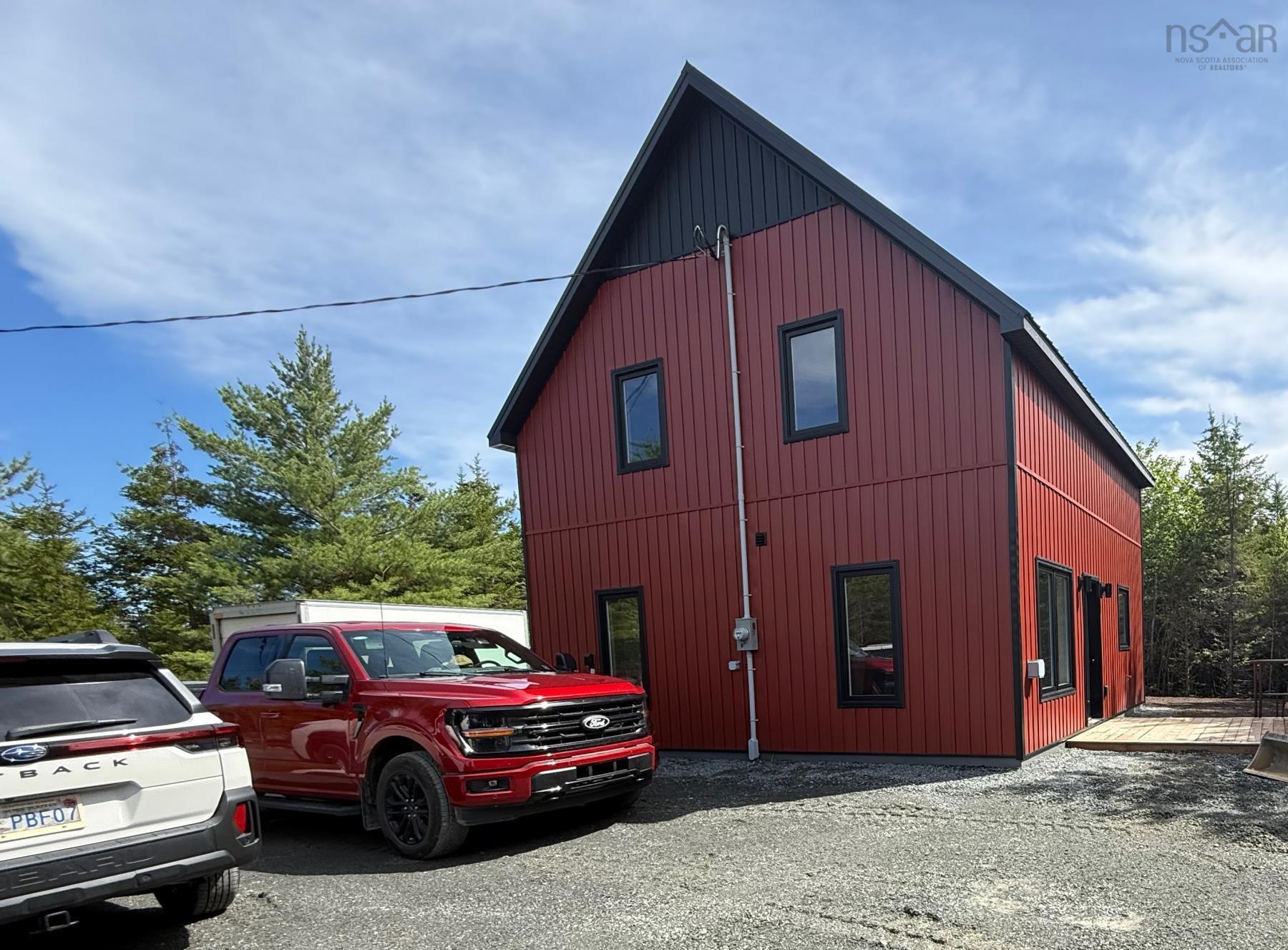 $499,900.00: 286 390 Loon Point, East Uniacke
