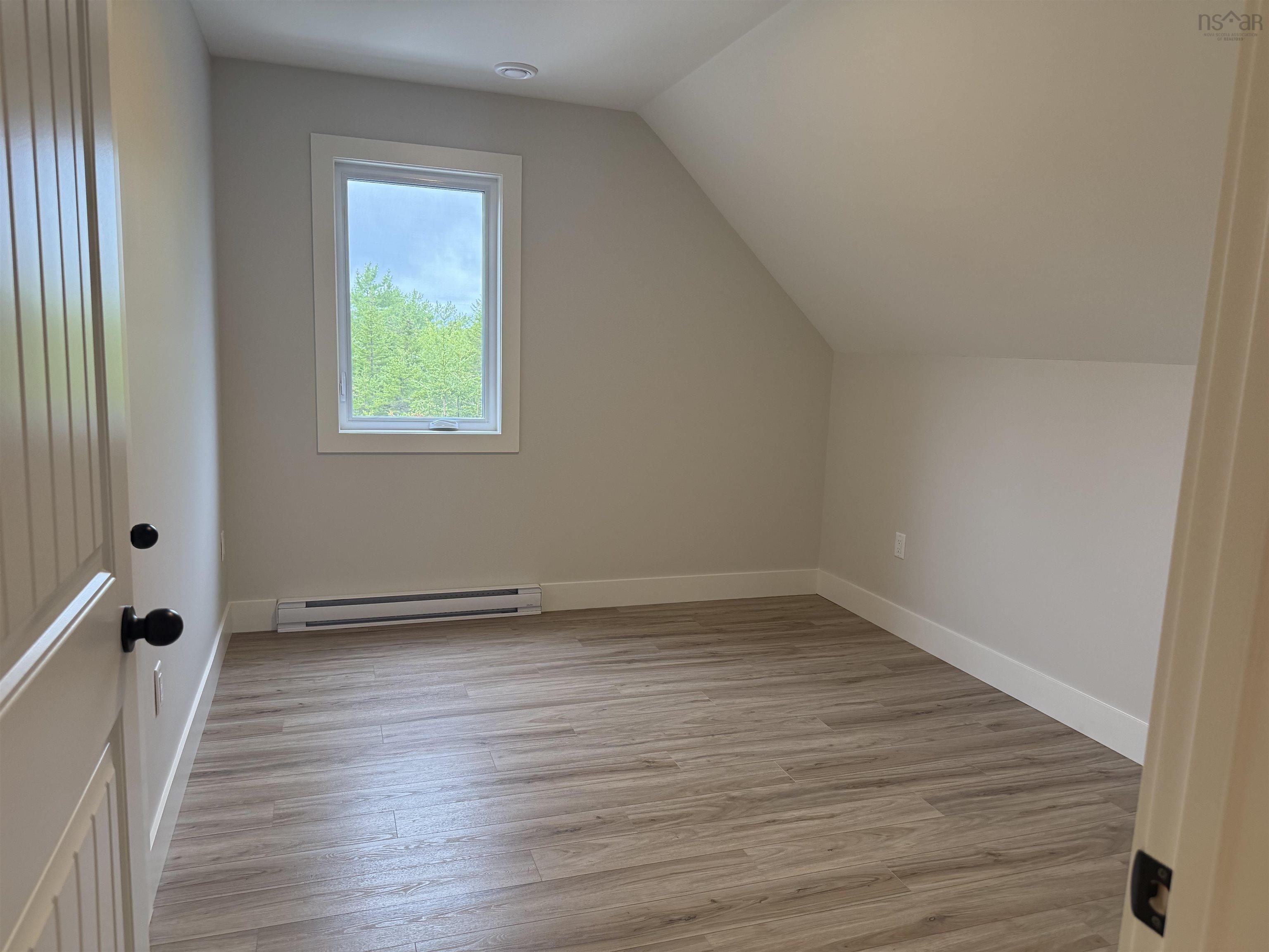 $499,900.00: 286 390 Loon Point, East Uniacke