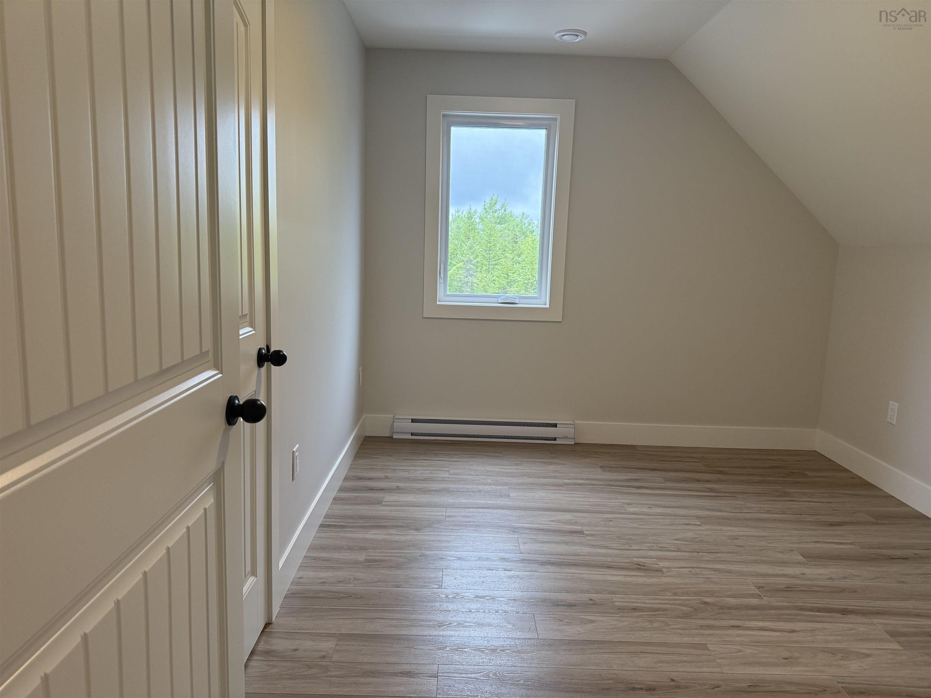 $499,900.00: 286 390 Loon Point, East Uniacke