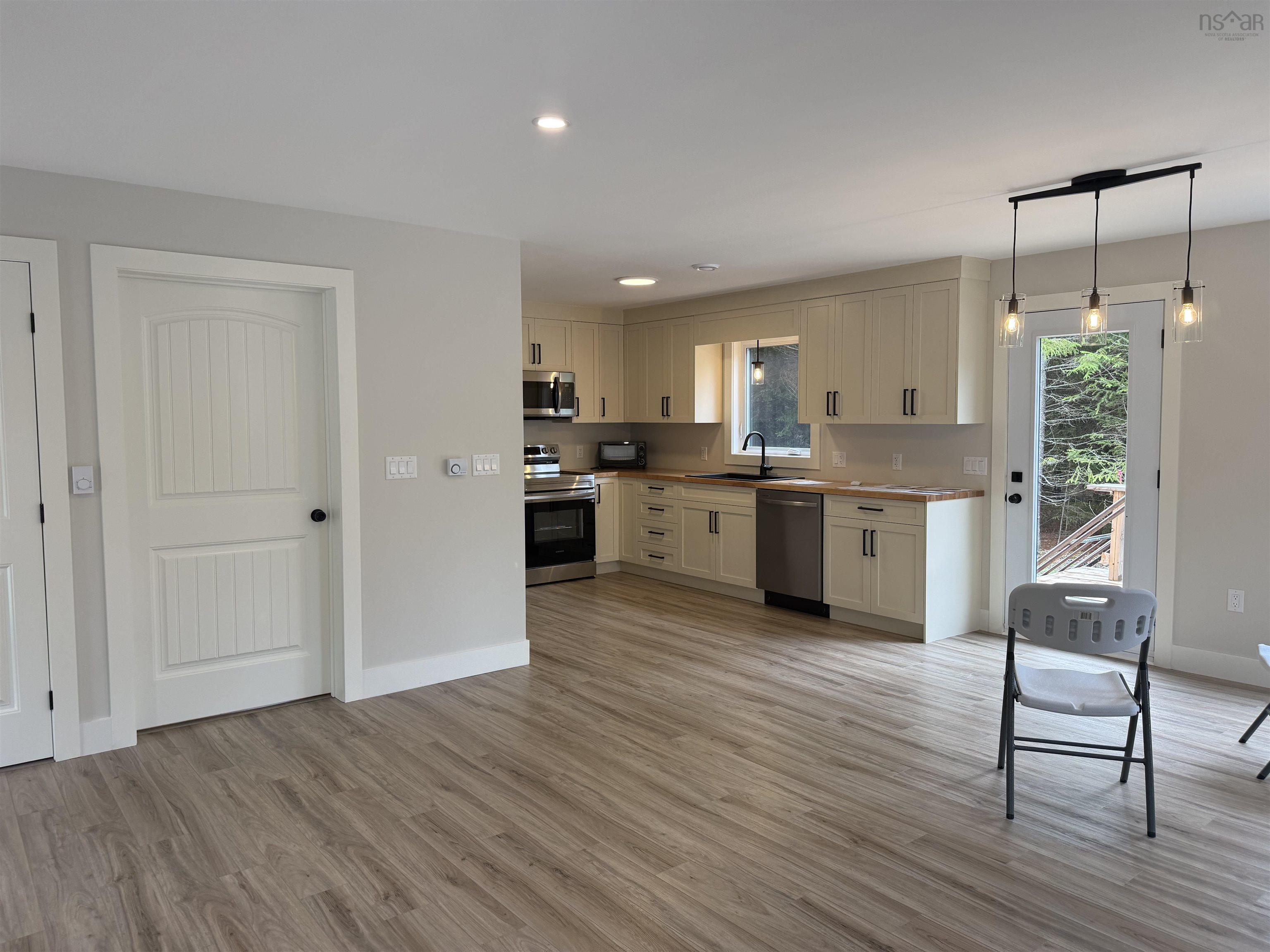 $499,900.00: 286 390 Loon Point, East Uniacke
