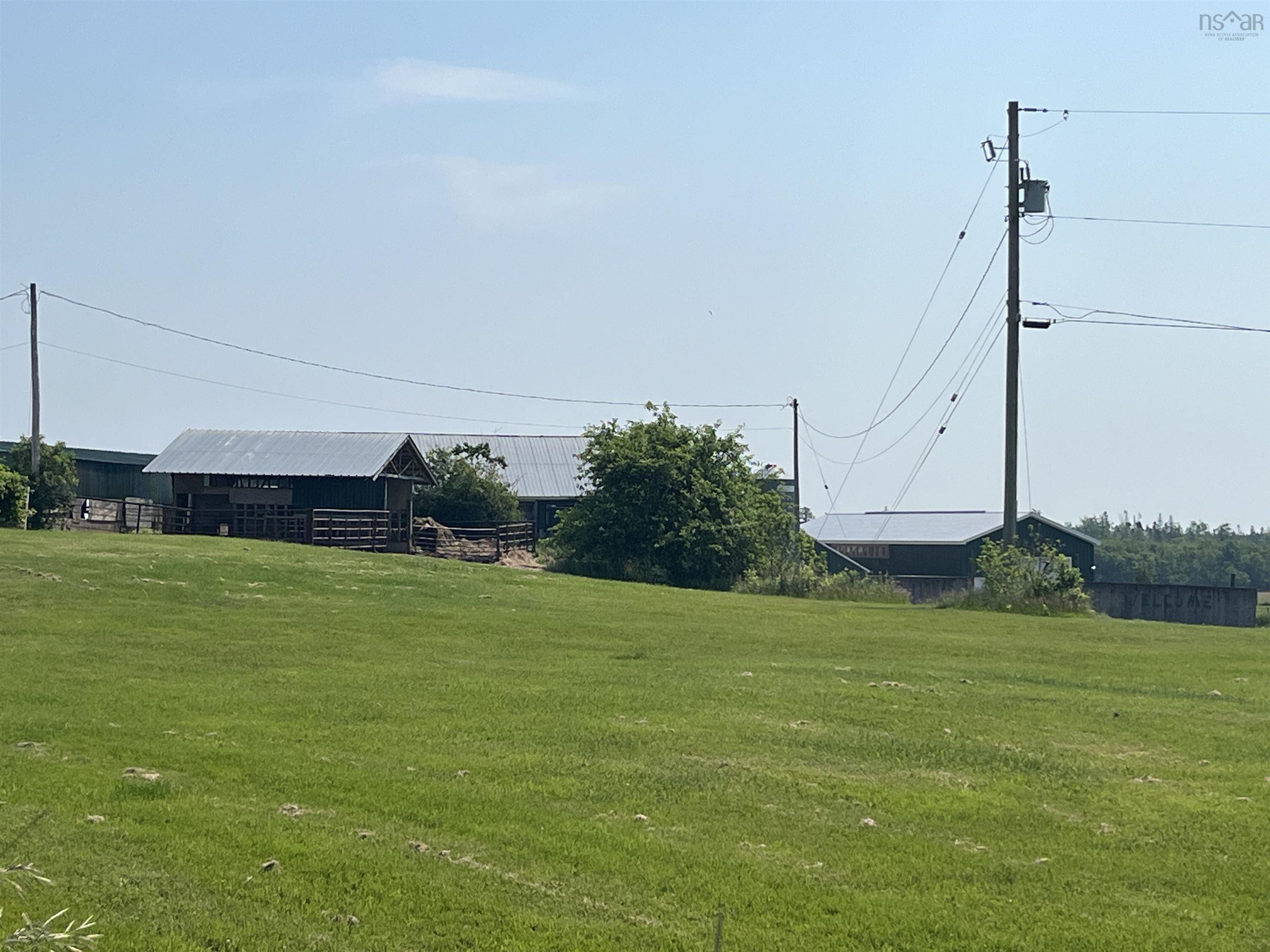 $1,650,000.00: 92 Putnam Road, Masstown