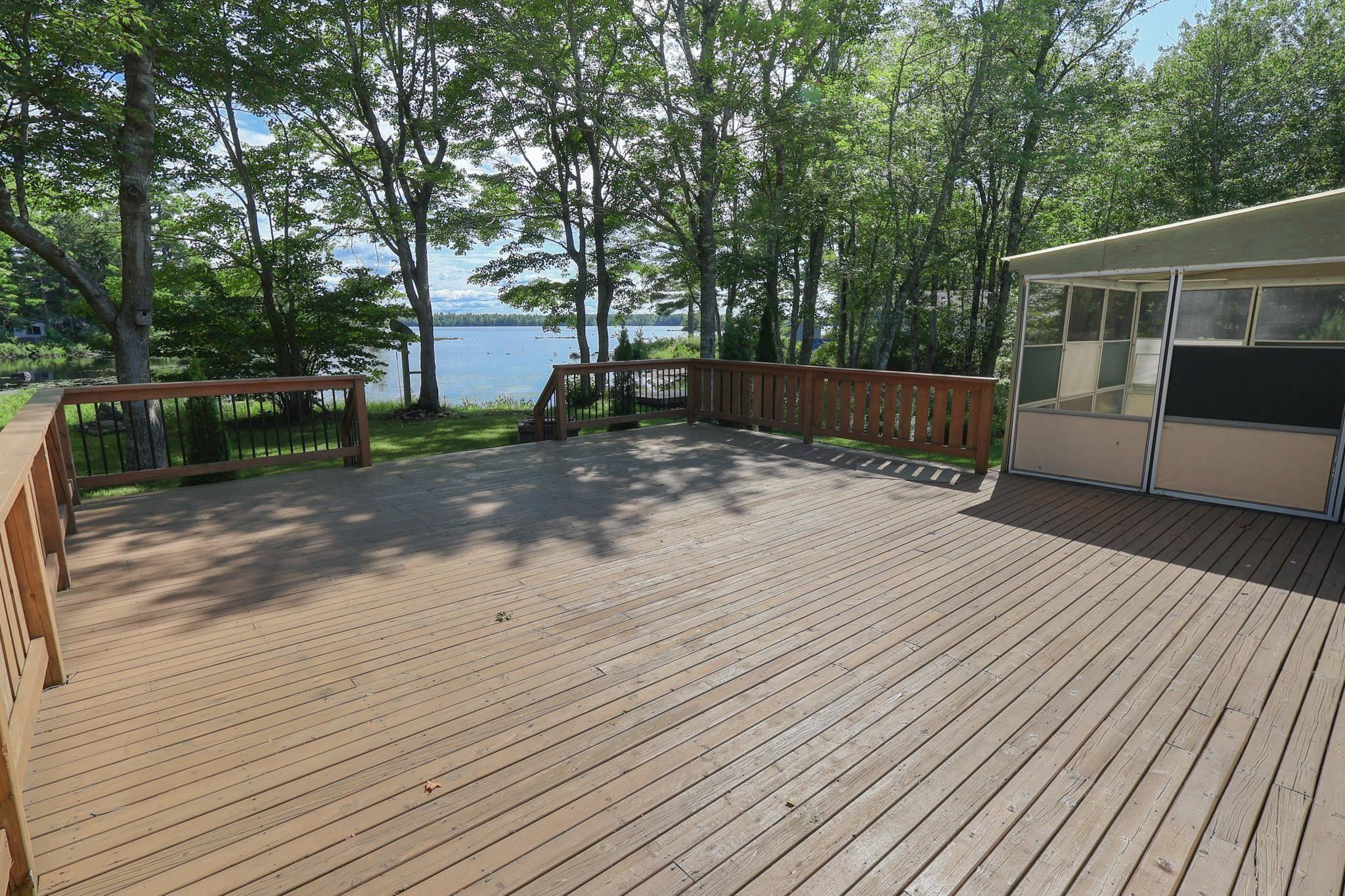 $469,900.00: 21 Lakeview Road, Hemford