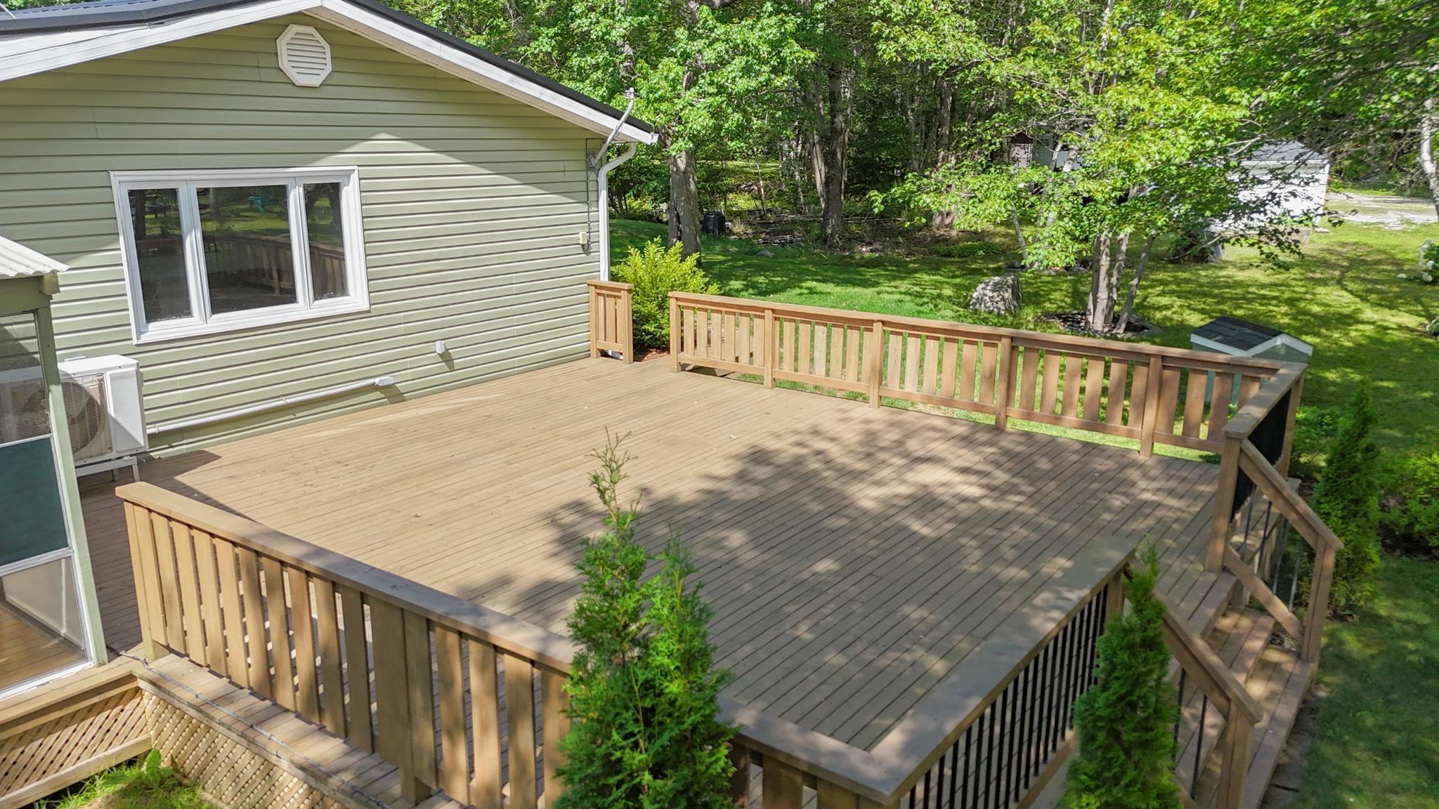 $469,900.00: 21 Lakeview Road, Hemford