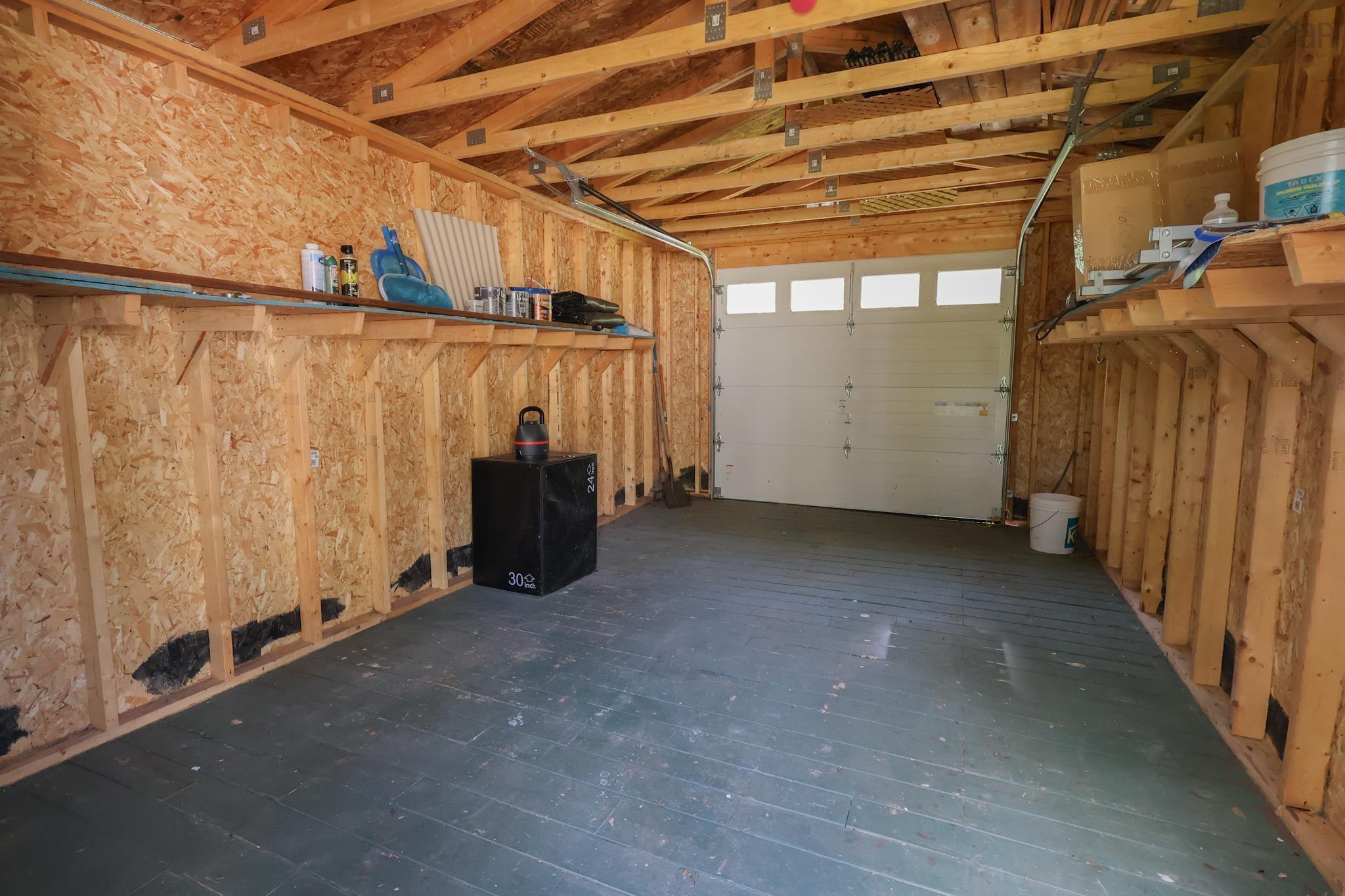 $469,900.00: 21 Lakeview Road, Hemford