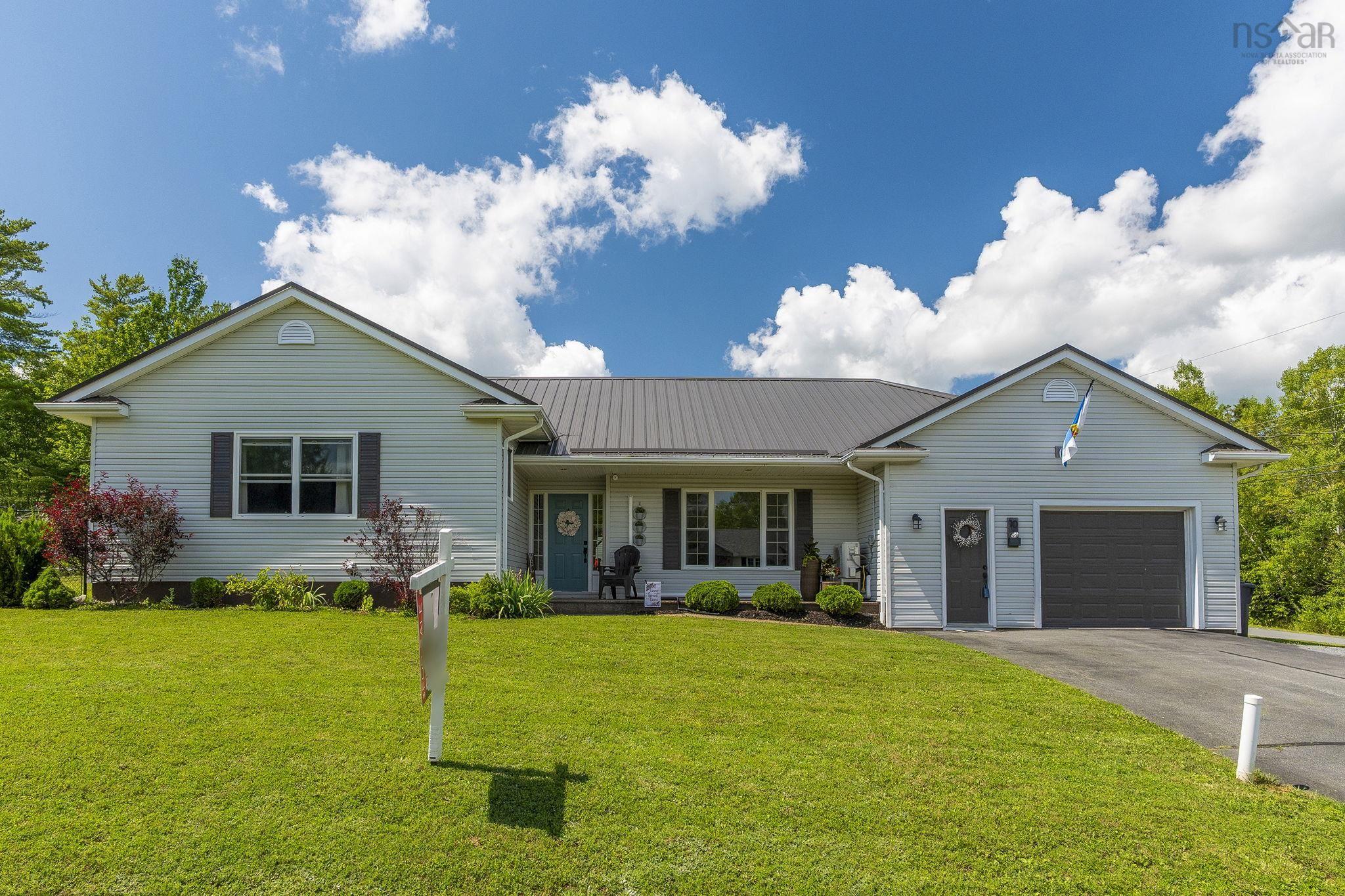 $574,900.00: 10 Brookside Avenue, Lantz