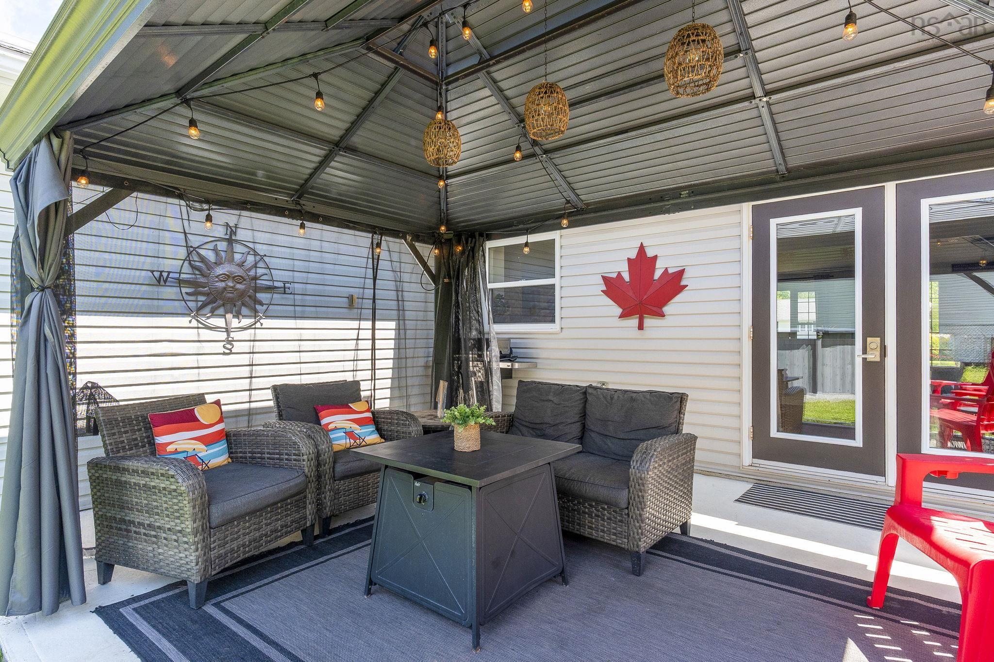$574,900.00: 10 Brookside Avenue, Lantz