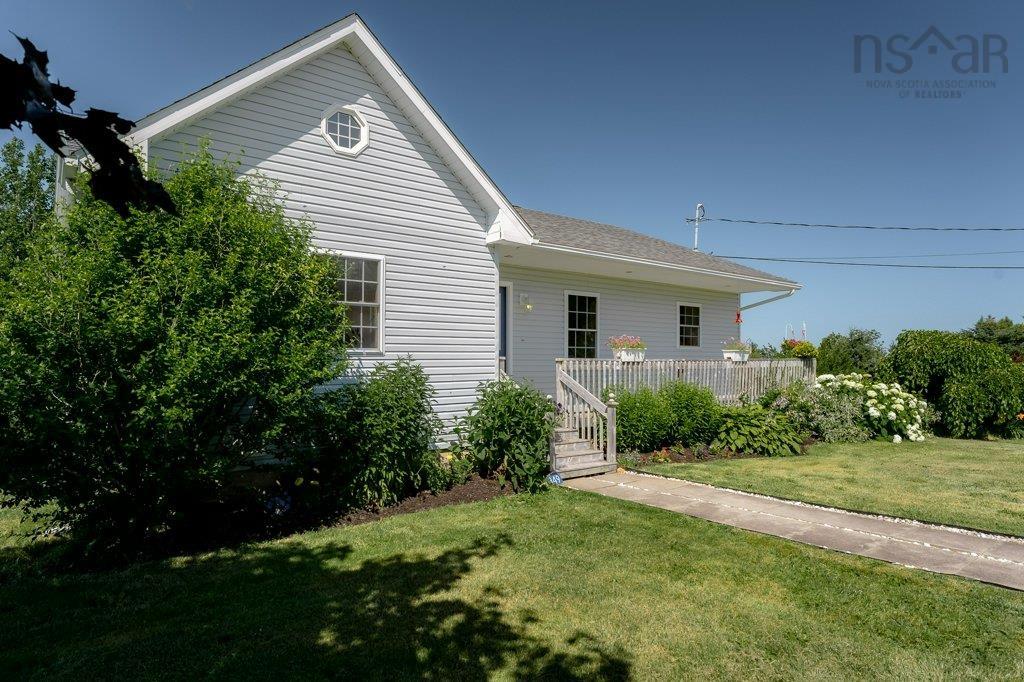 $499,900.00: 349 Highway 14, Robinsons Corner