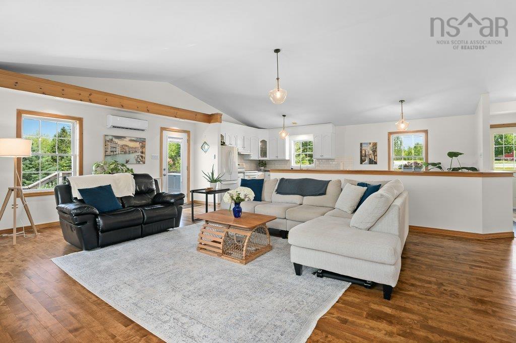 $499,900.00: 349 Highway 14, Robinsons Corner