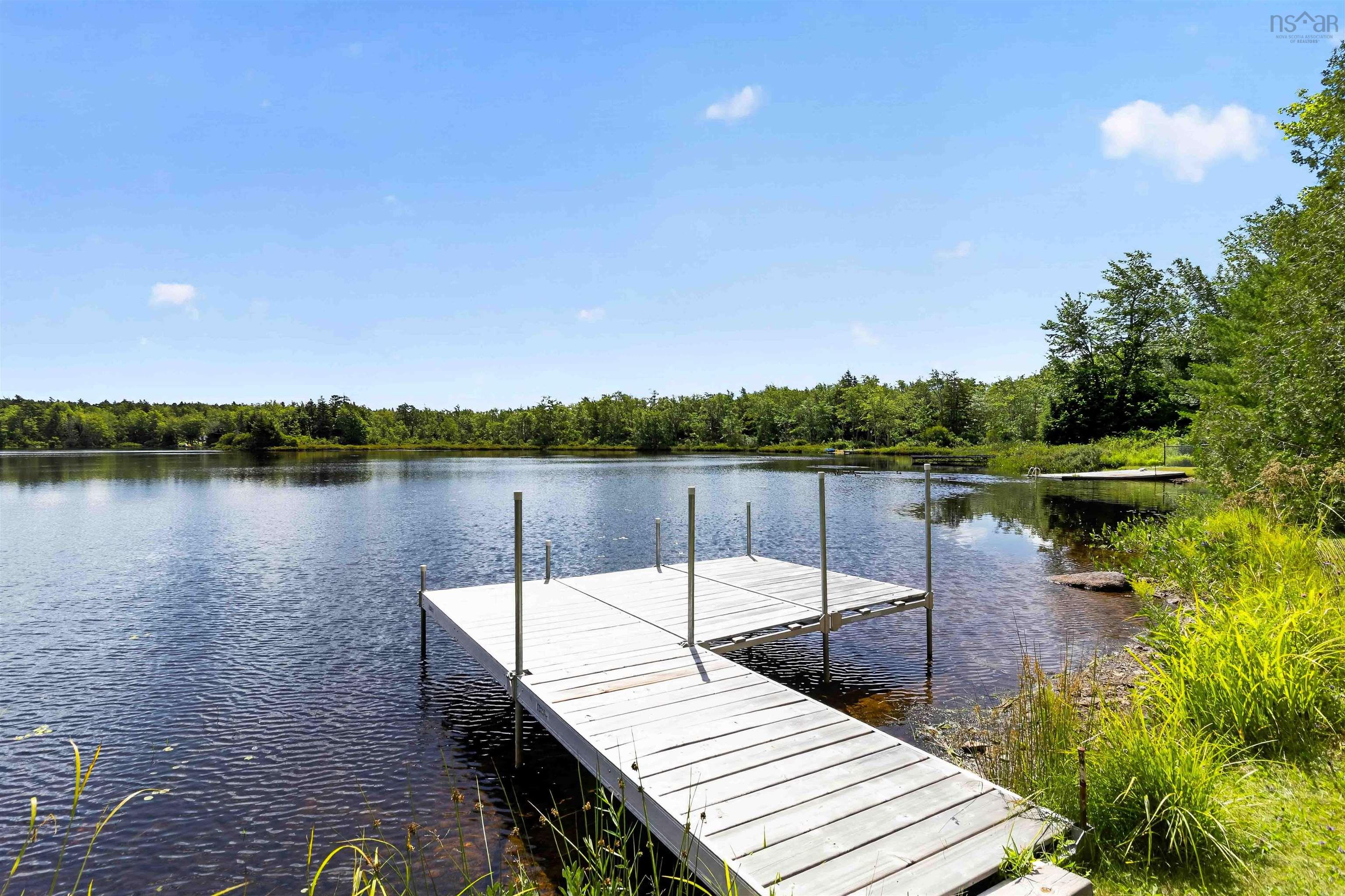 $749,900.00: 98 Canoe Lake Cove Road, Leminster