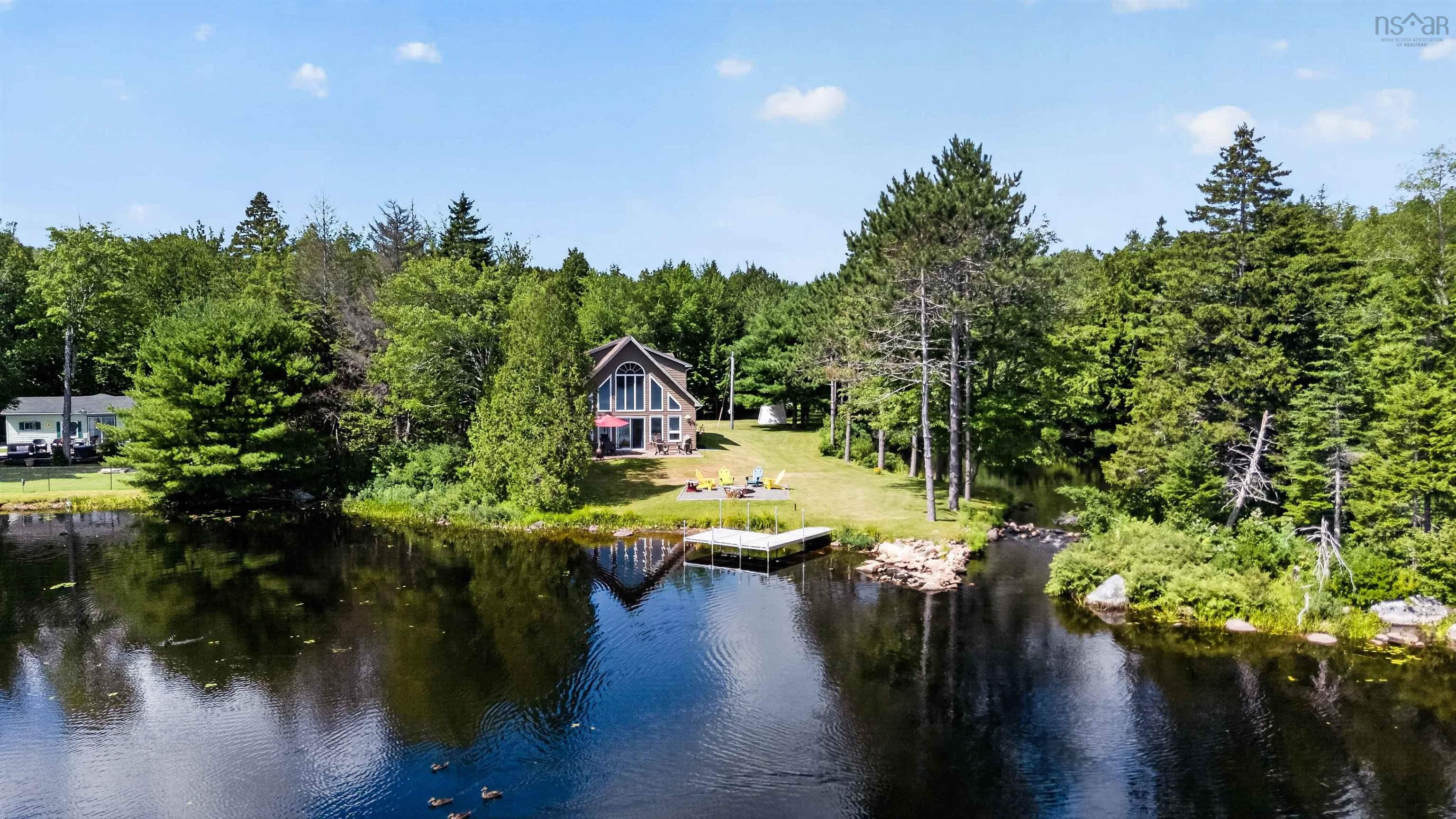 $749,900.00: 98 Canoe Lake Cove Road, Leminster