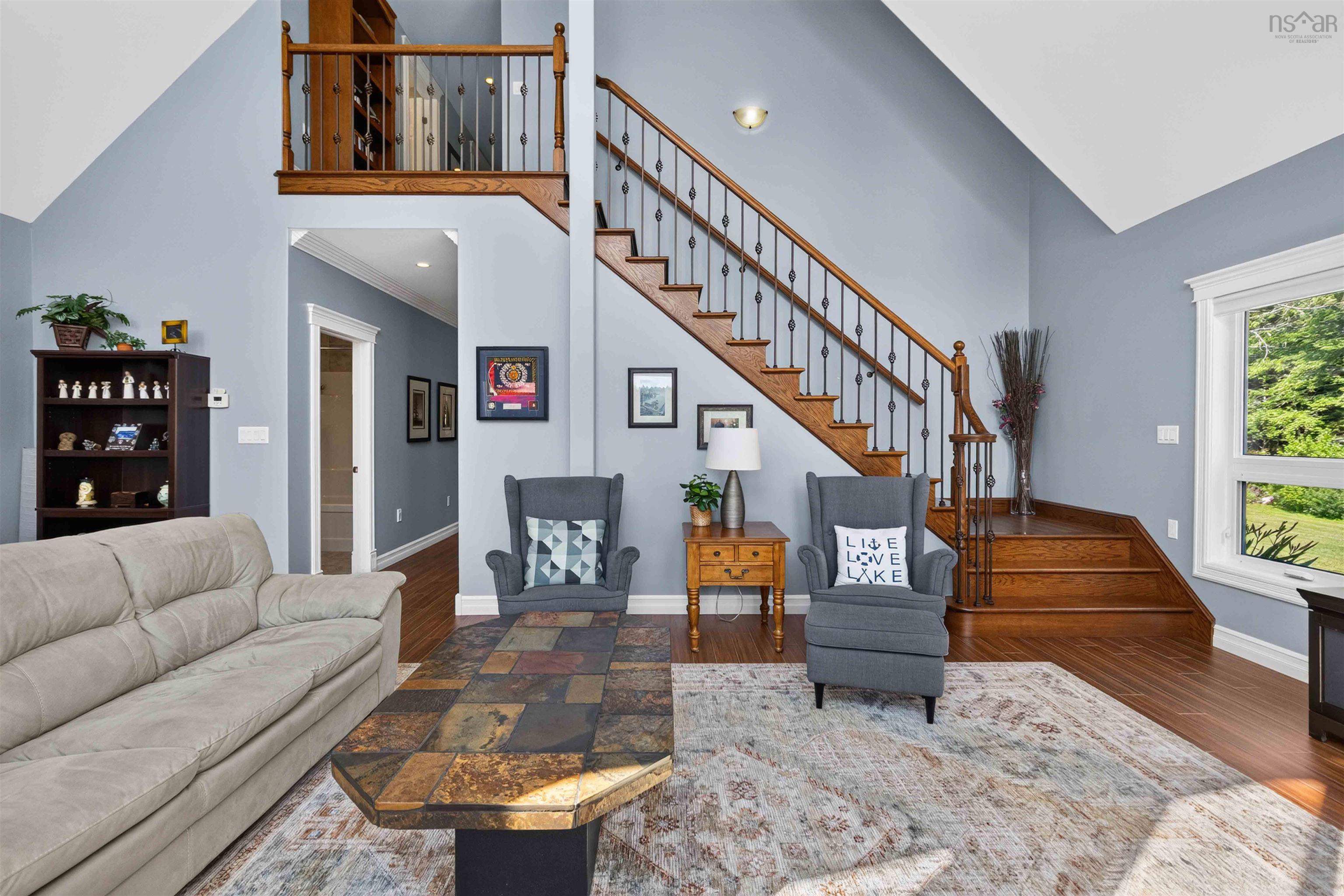 $749,900.00: 98 Canoe Lake Cove Road, Leminster