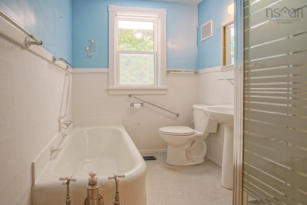 $374,000.00: 39 Oakdene Avenue, Kentville