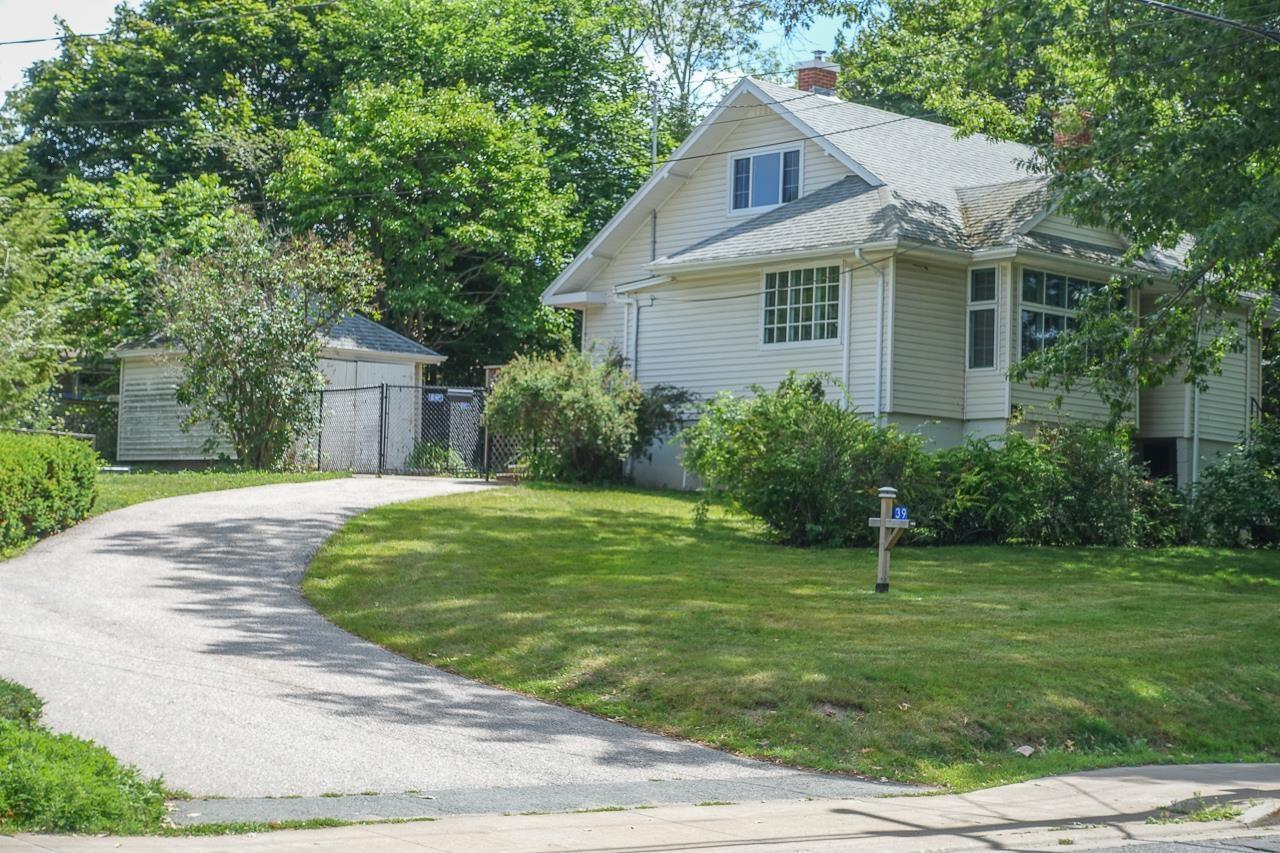 $374,000.00: 39 Oakdene Avenue, Kentville